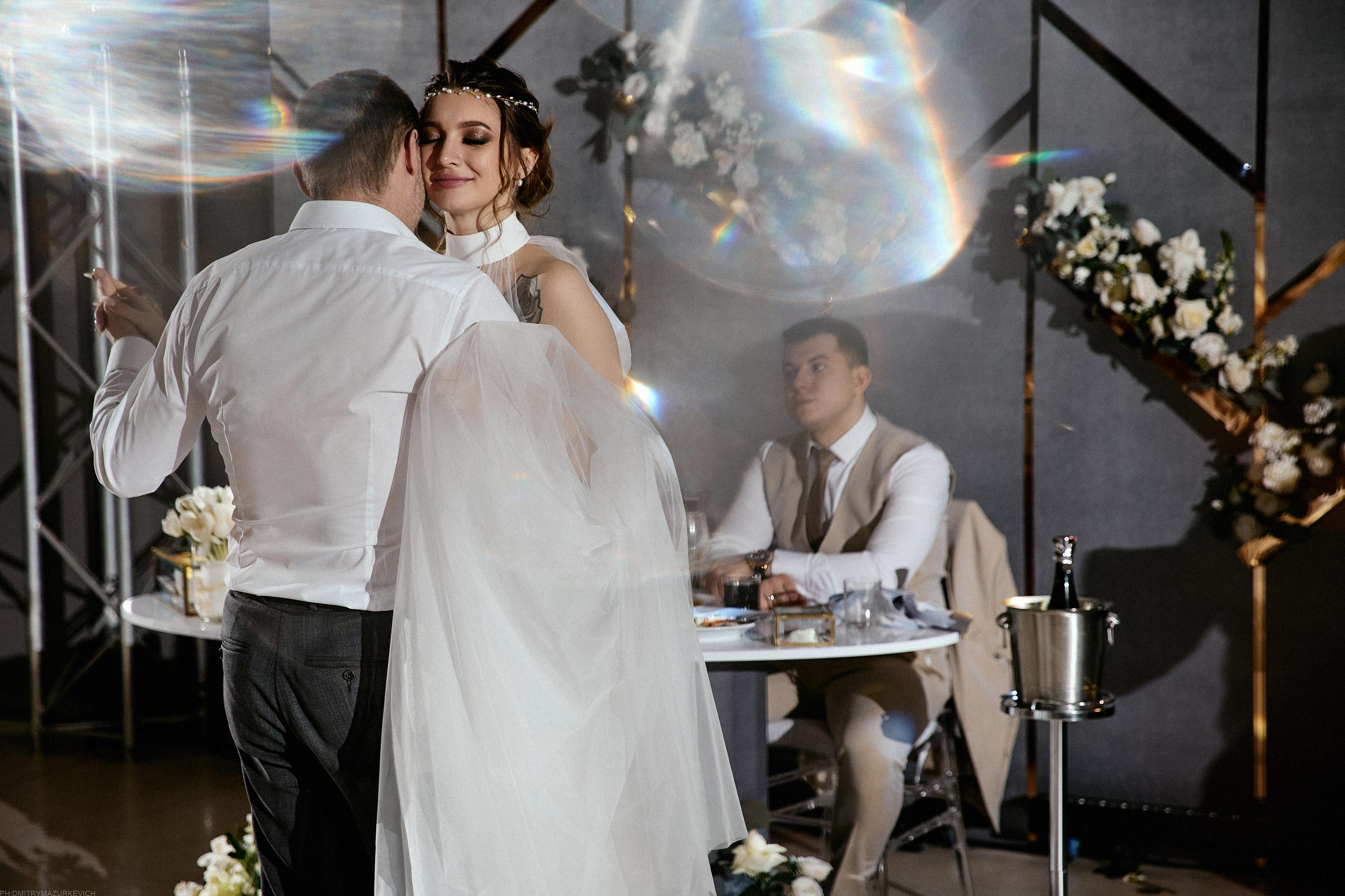 GIRL WITH DOBERMAN TATTOO. Дмитрий Мазуркевич: Профессиональный Репортажный Фотограф