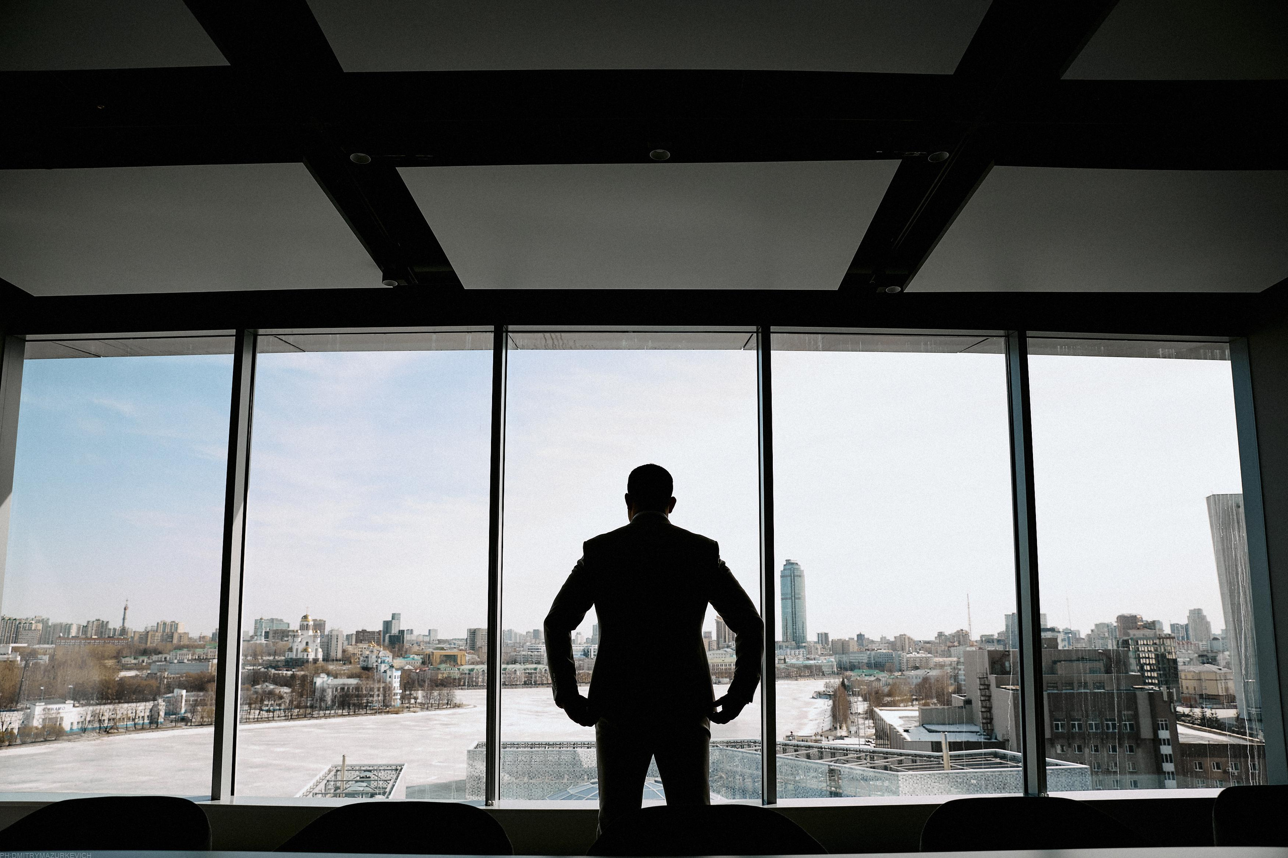 GIRL WITH DOBERMAN TATTOO. Дмитрий Мазуркевич: Профессиональный Репортажный Фотограф