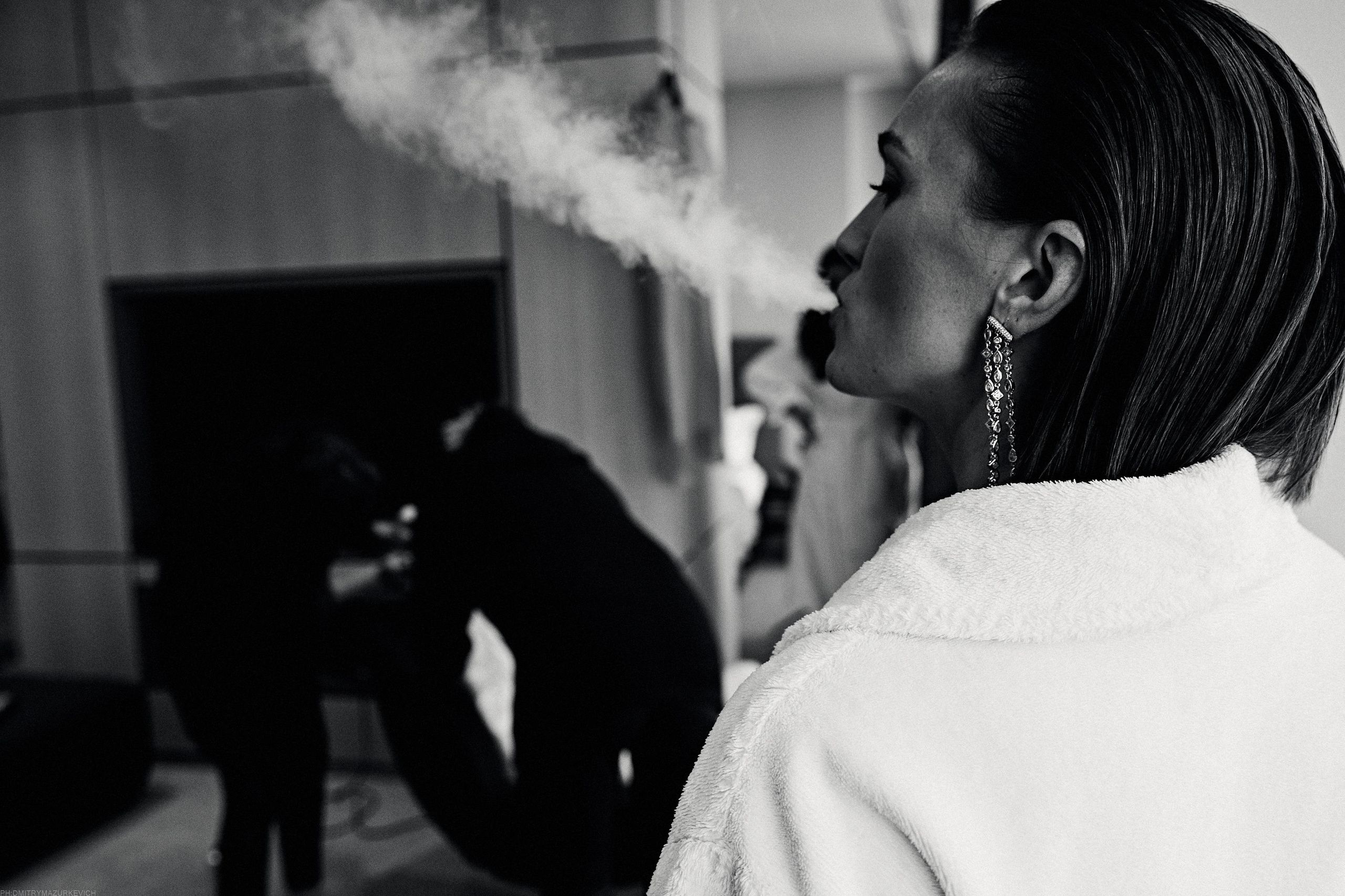 GIRL WITH DOBERMAN TATTOO. Дмитрий Мазуркевич: Профессиональный Репортажный Фотограф