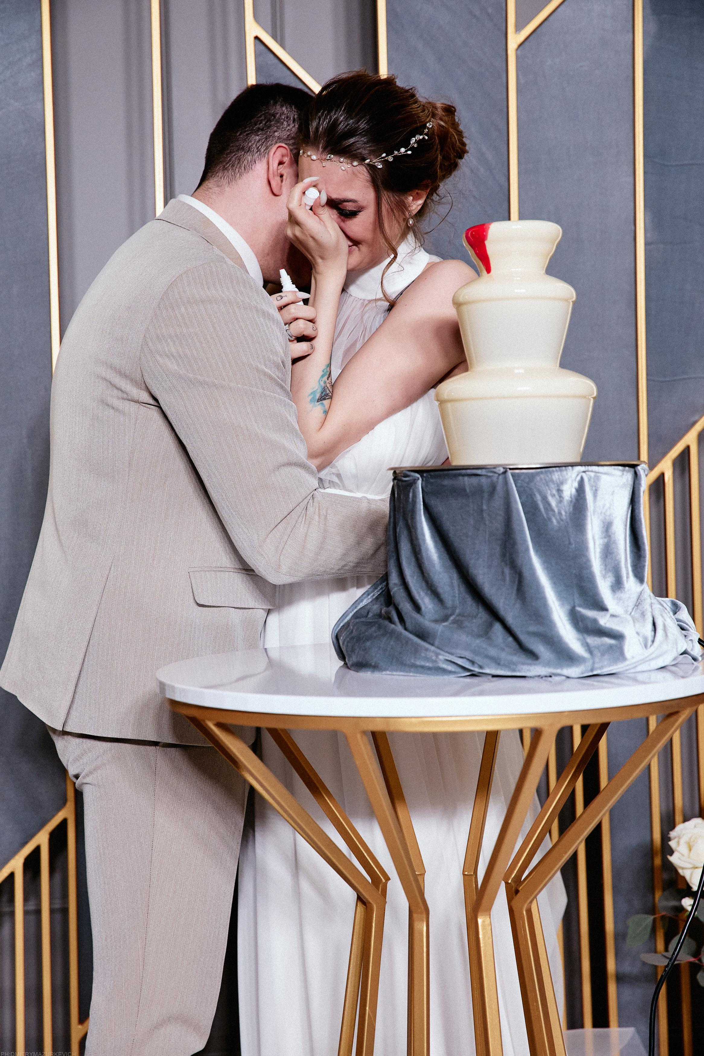 GIRL WITH DOBERMAN TATTOO. Дмитрий Мазуркевич: Профессиональный Репортажный Фотограф