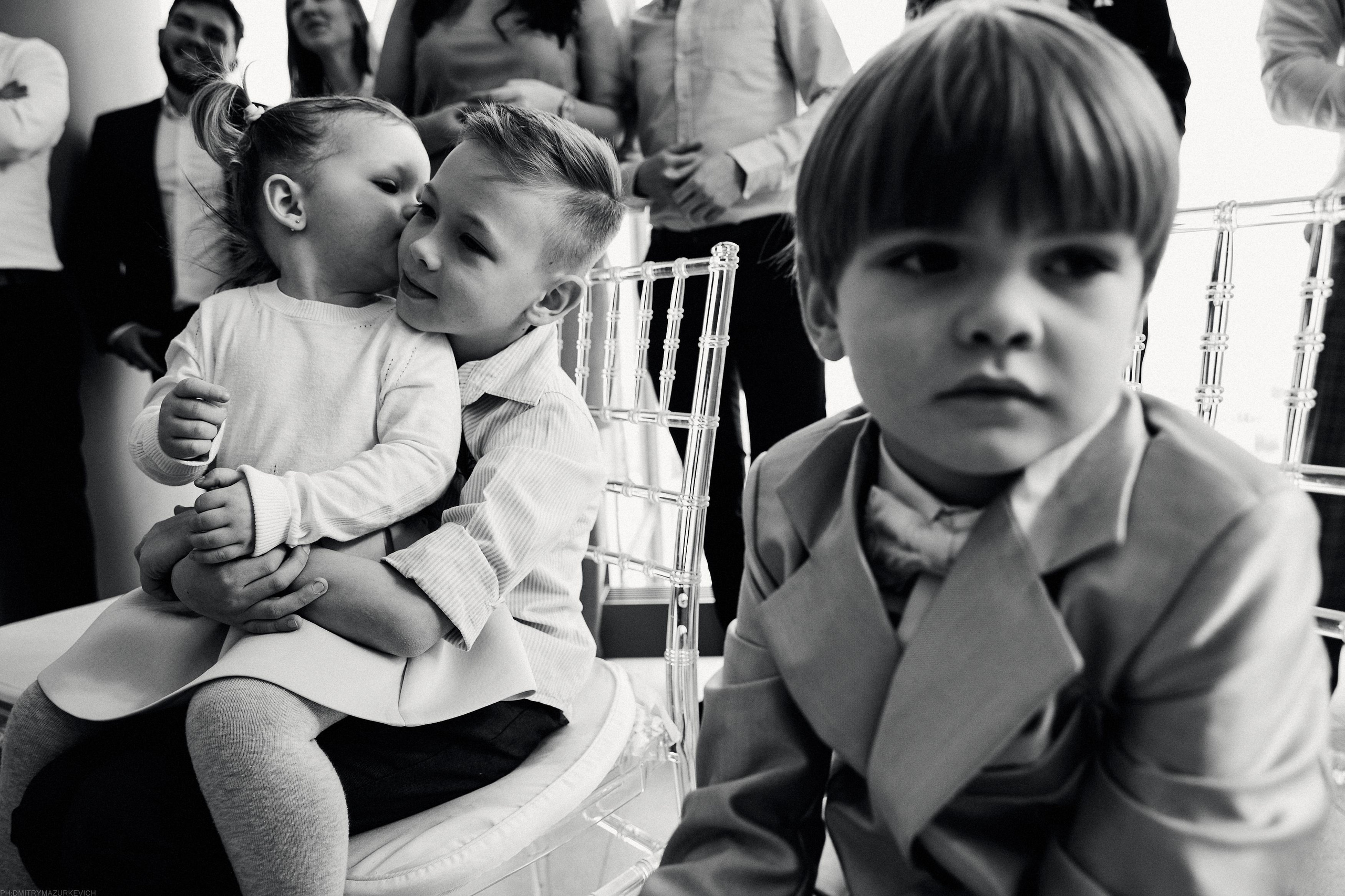 GIRL WITH DOBERMAN TATTOO. Дмитрий Мазуркевич: Профессиональный Репортажный Фотограф