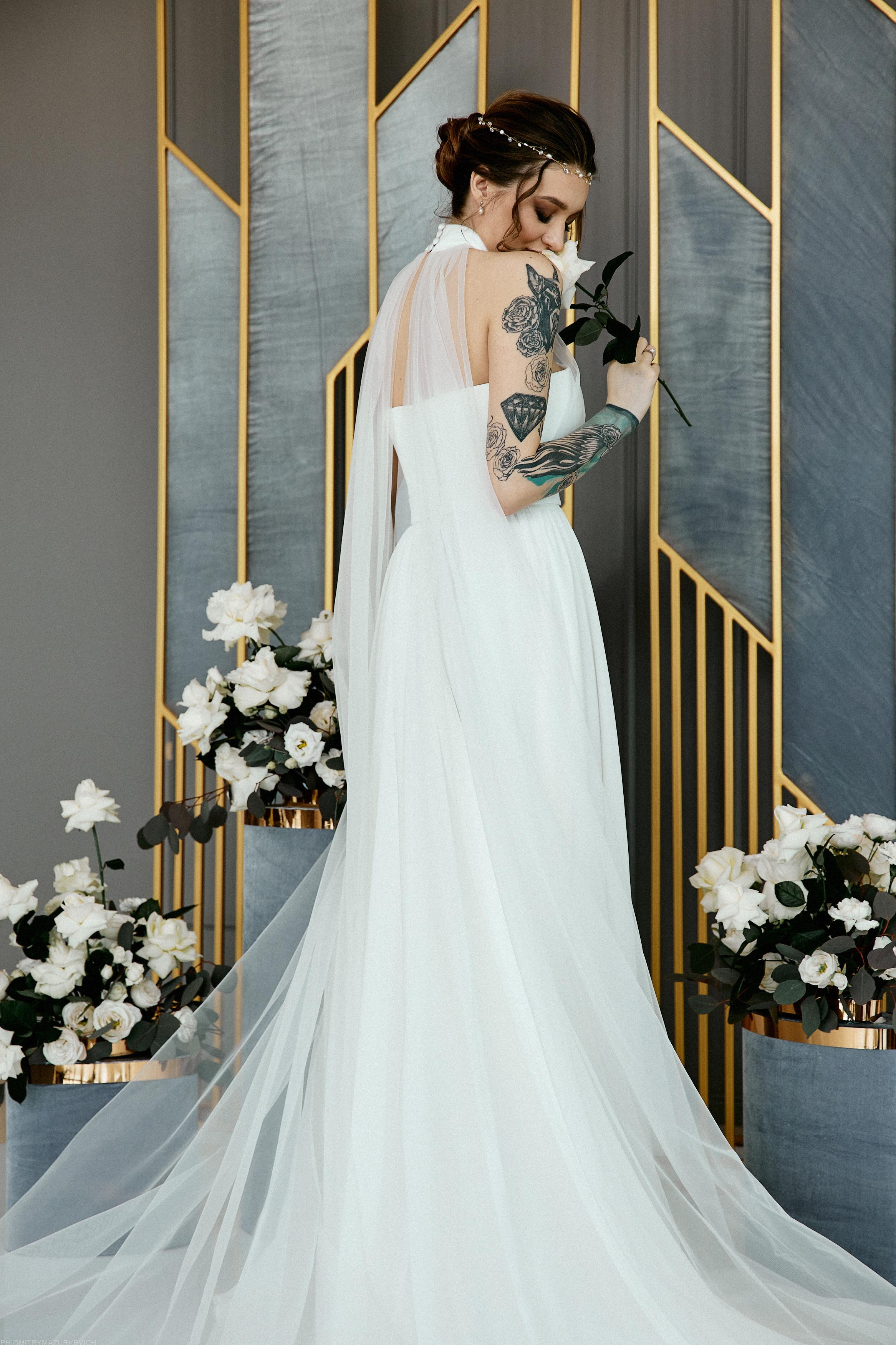 GIRL WITH DOBERMAN TATTOO. Дмитрий Мазуркевич: Профессиональный Репортажный Фотограф