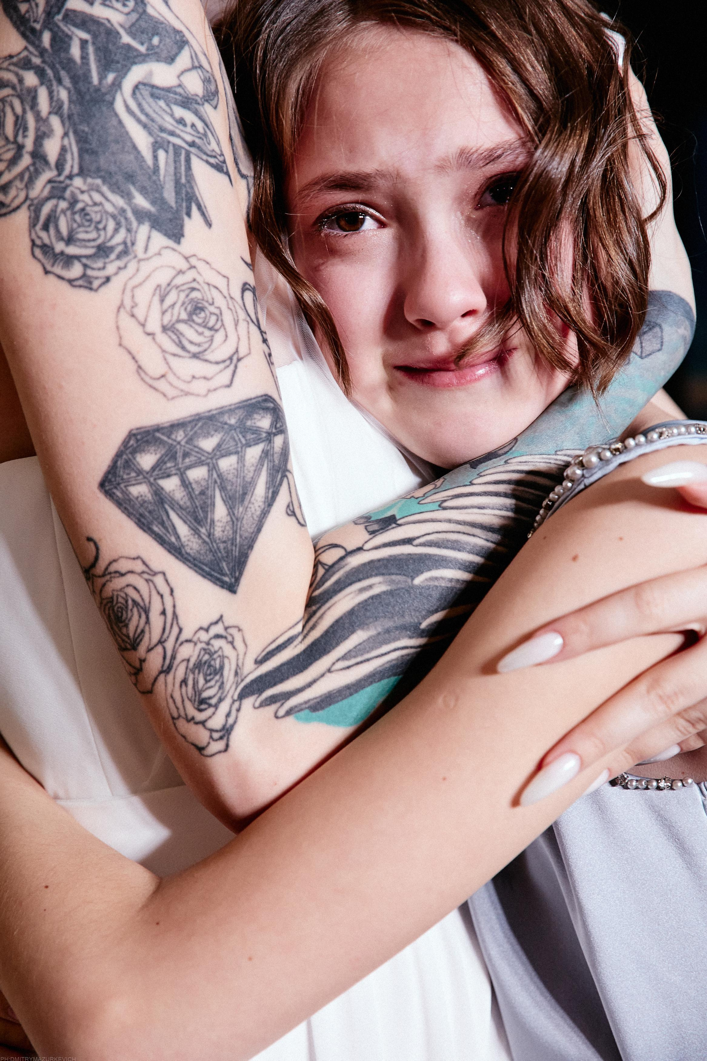 GIRL WITH DOBERMAN TATTOO. Дмитрий Мазуркевич: Профессиональный Репортажный Фотограф