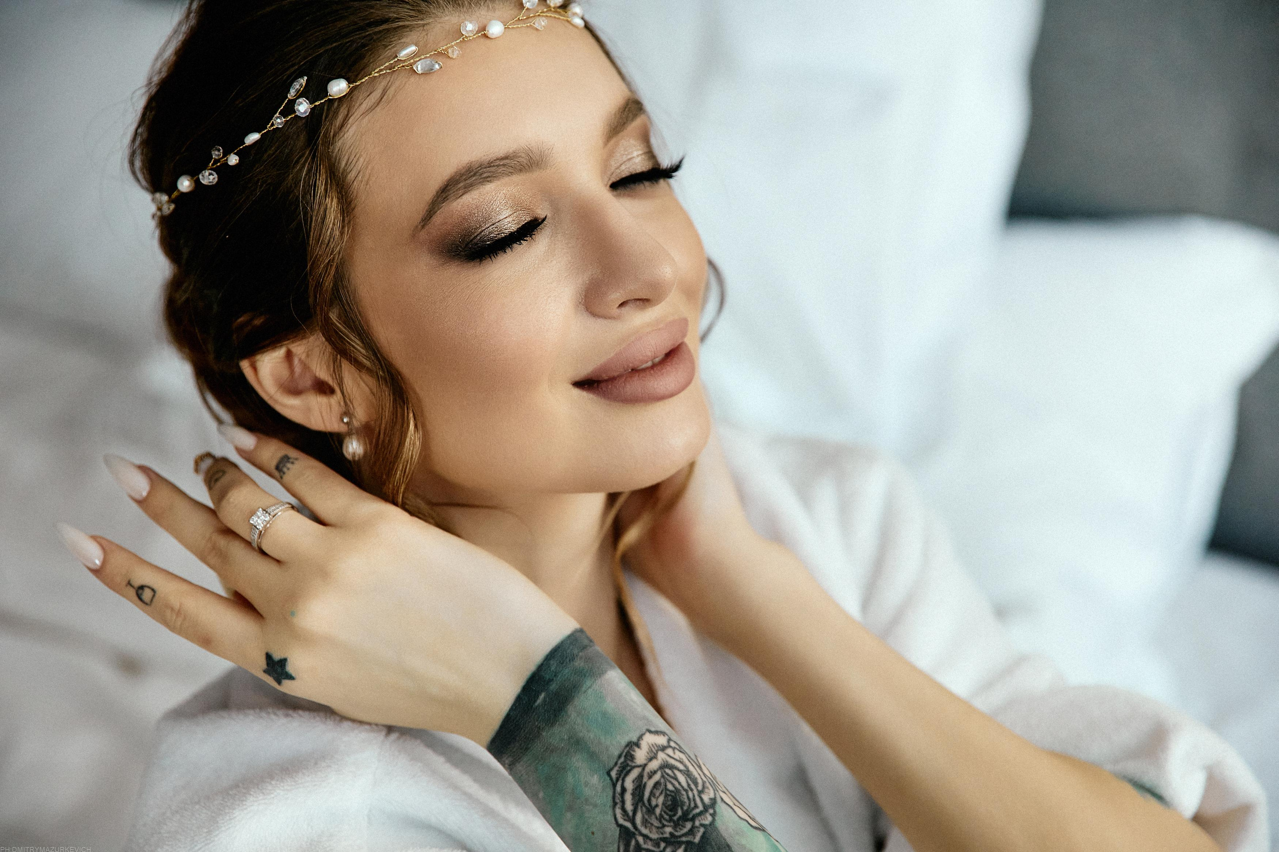 GIRL WITH DOBERMAN TATTOO. Дмитрий Мазуркевич: Профессиональный Репортажный Фотограф