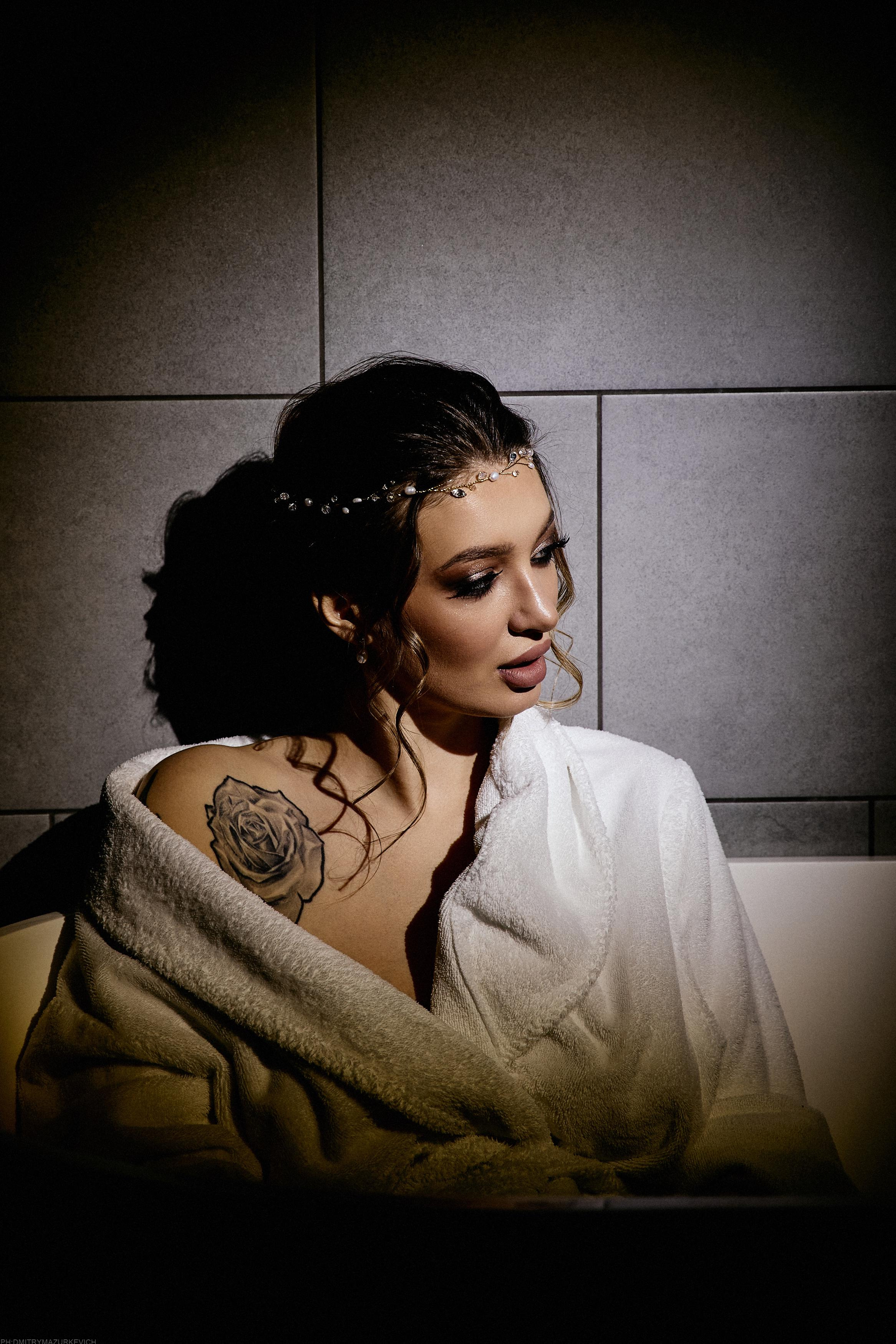 GIRL WITH DOBERMAN TATTOO. Дмитрий Мазуркевич: Профессиональный Репортажный Фотограф
