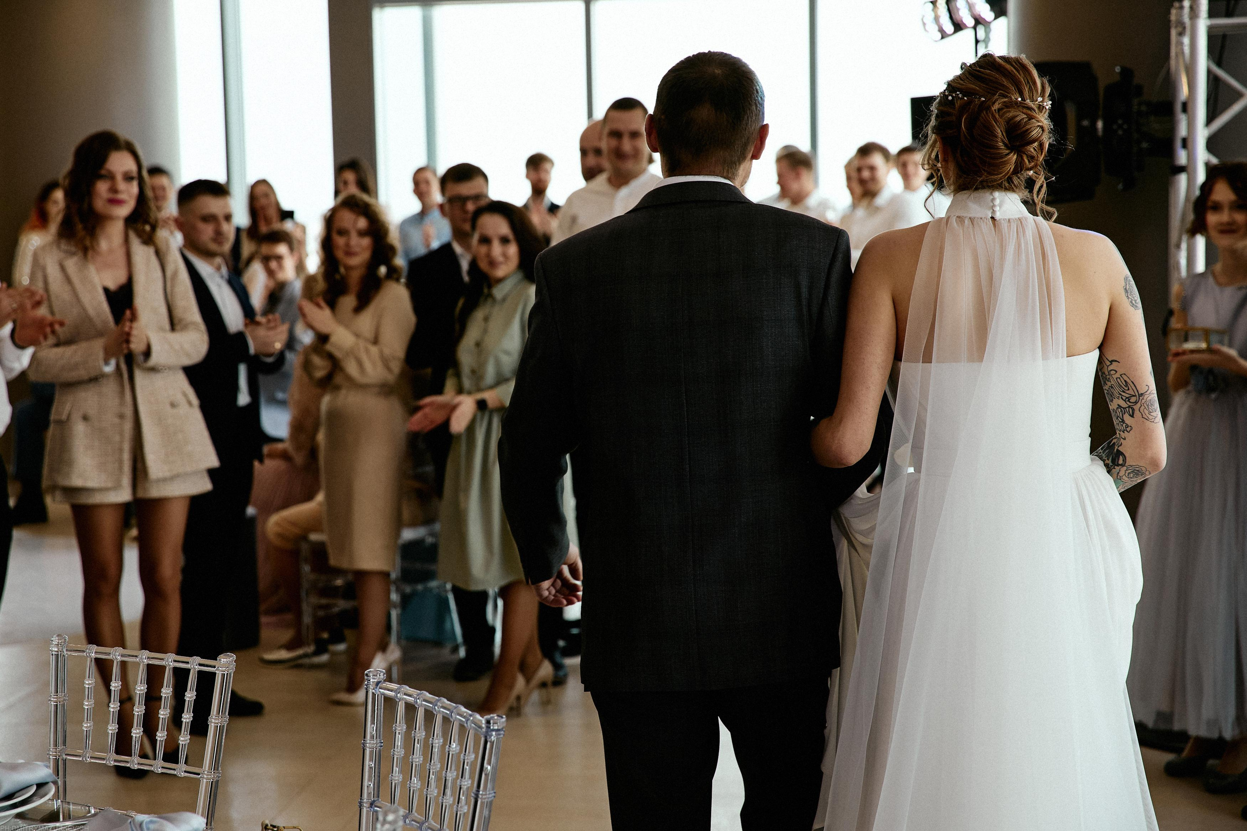 GIRL WITH DOBERMAN TATTOO. Дмитрий Мазуркевич: Профессиональный Репортажный Фотограф