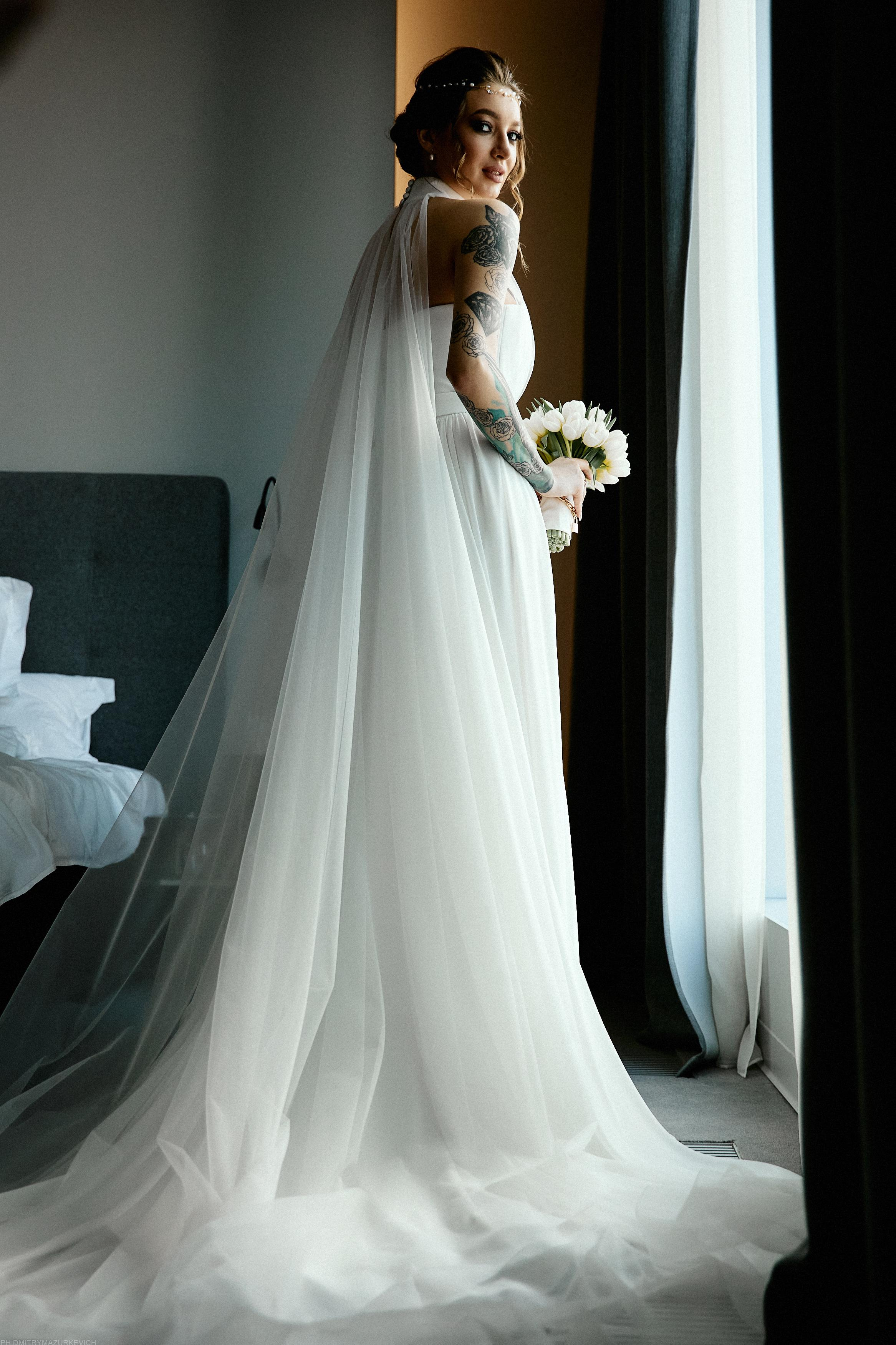 GIRL WITH DOBERMAN TATTOO. Дмитрий Мазуркевич: Профессиональный Репортажный Фотограф