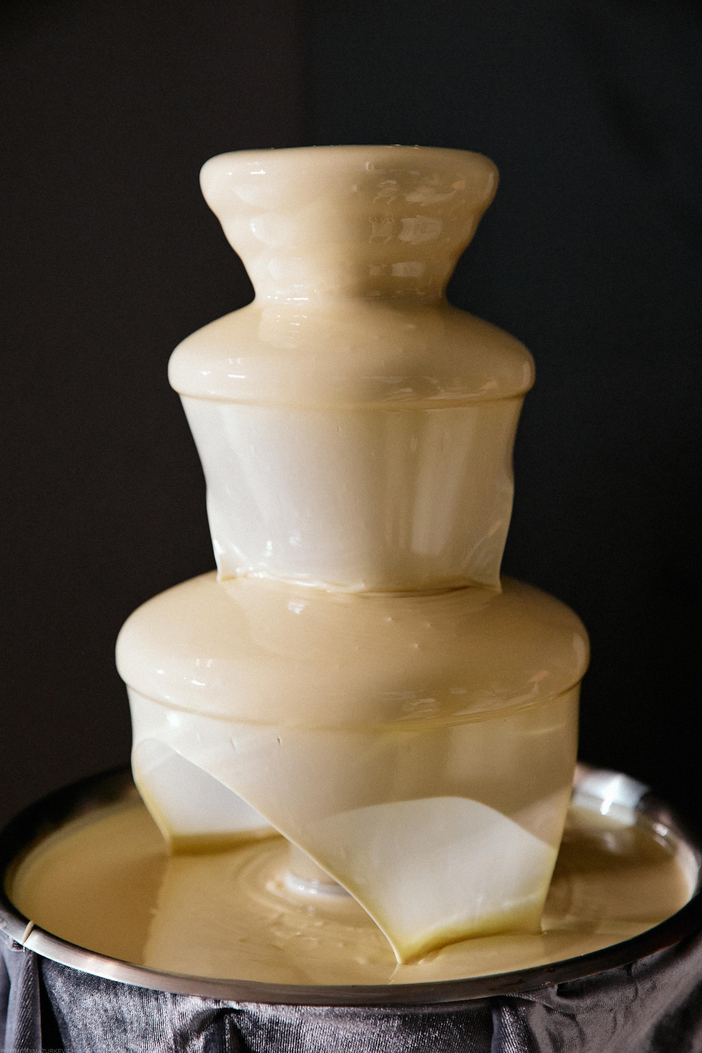 GIRL WITH DOBERMAN TATTOO. Дмитрий Мазуркевич: Профессиональный Репортажный Фотограф