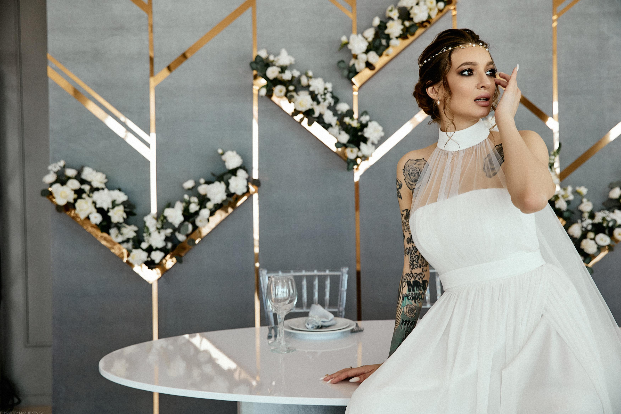 GIRL WITH DOBERMAN TATTOO. Дмитрий Мазуркевич: Профессиональный Репортажный Фотограф