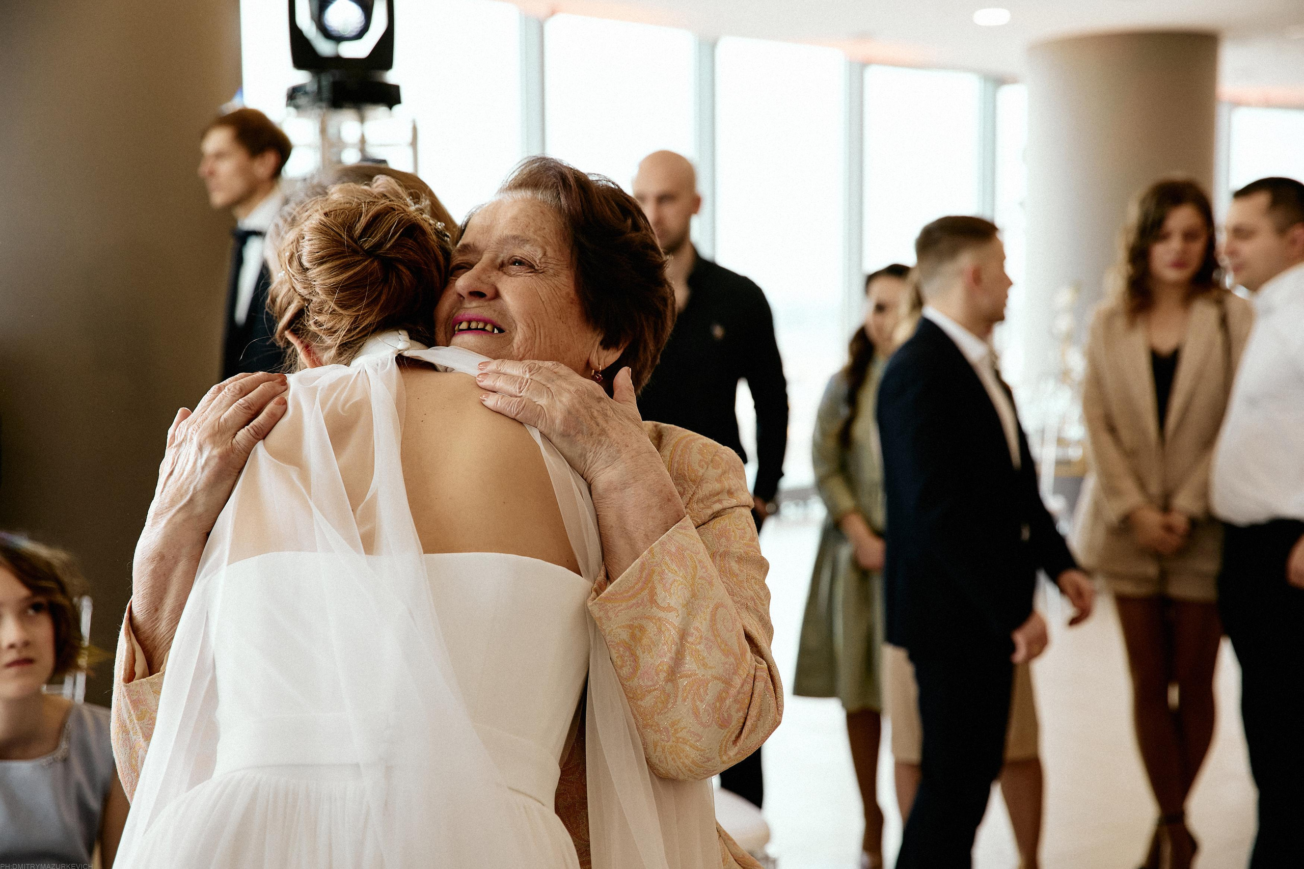 GIRL WITH DOBERMAN TATTOO. Дмитрий Мазуркевич: Профессиональный Репортажный Фотограф