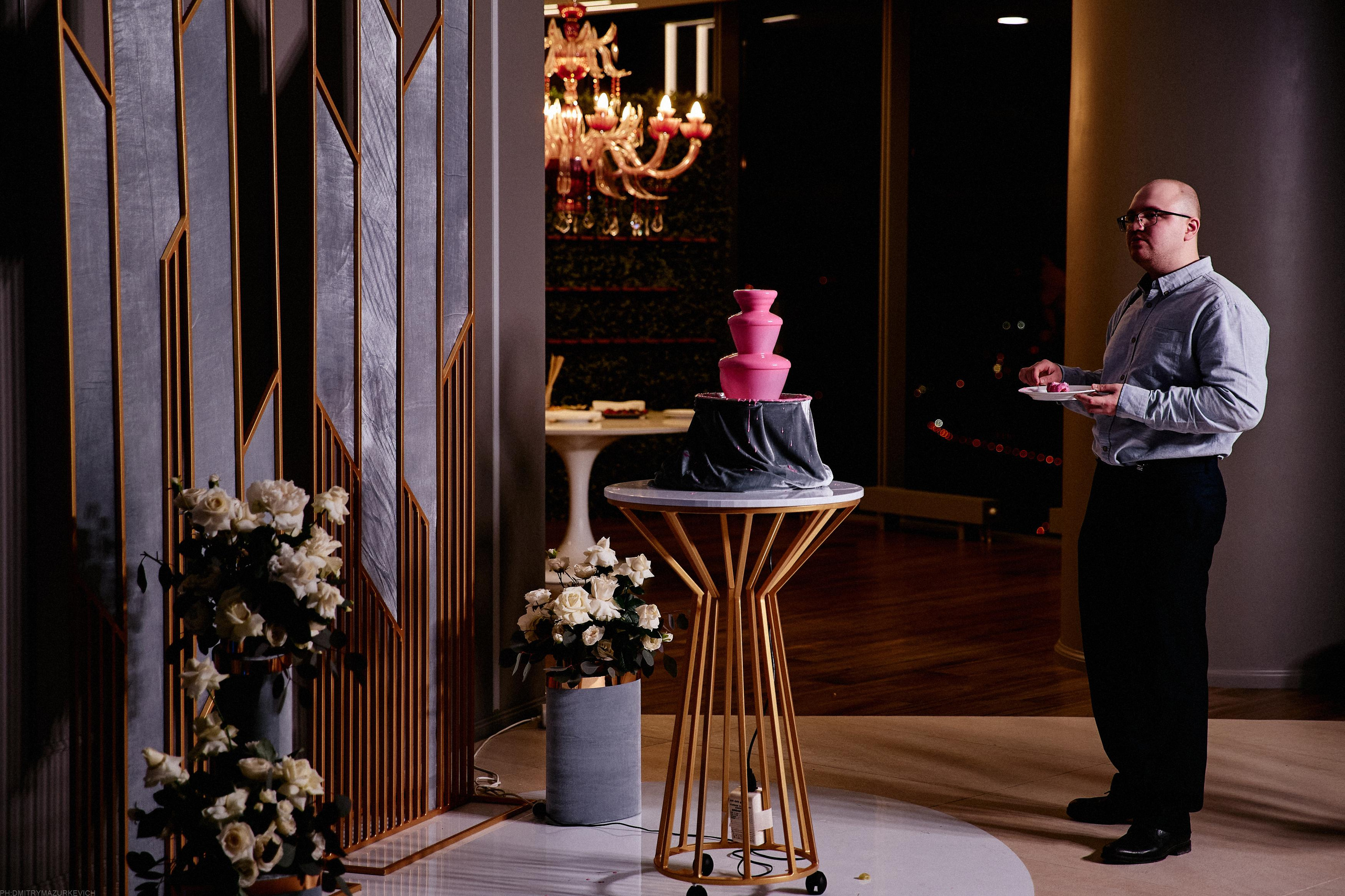 GIRL WITH DOBERMAN TATTOO. Дмитрий Мазуркевич: Профессиональный Репортажный Фотограф