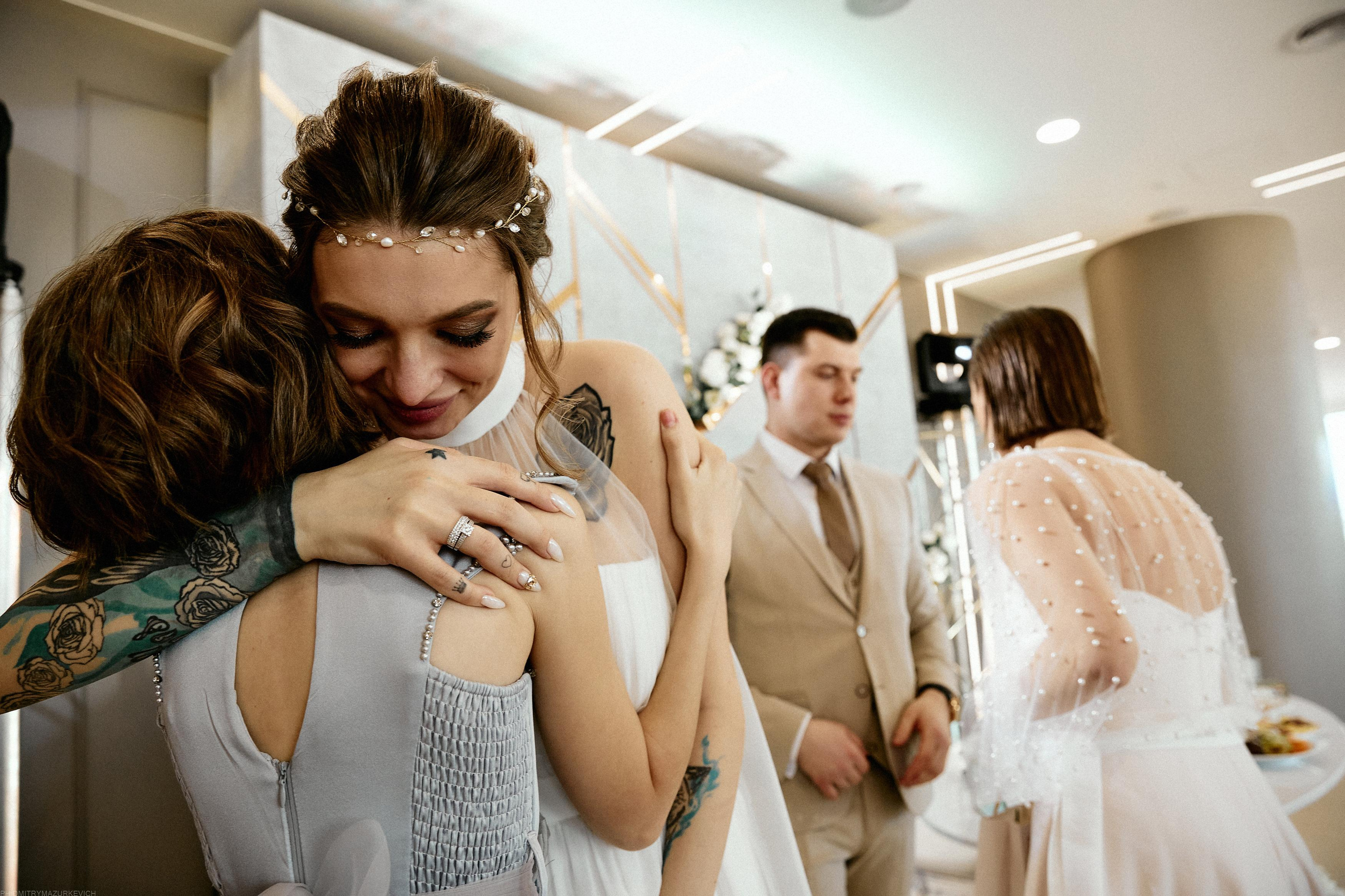 GIRL WITH DOBERMAN TATTOO. Дмитрий Мазуркевич: Профессиональный Репортажный Фотограф