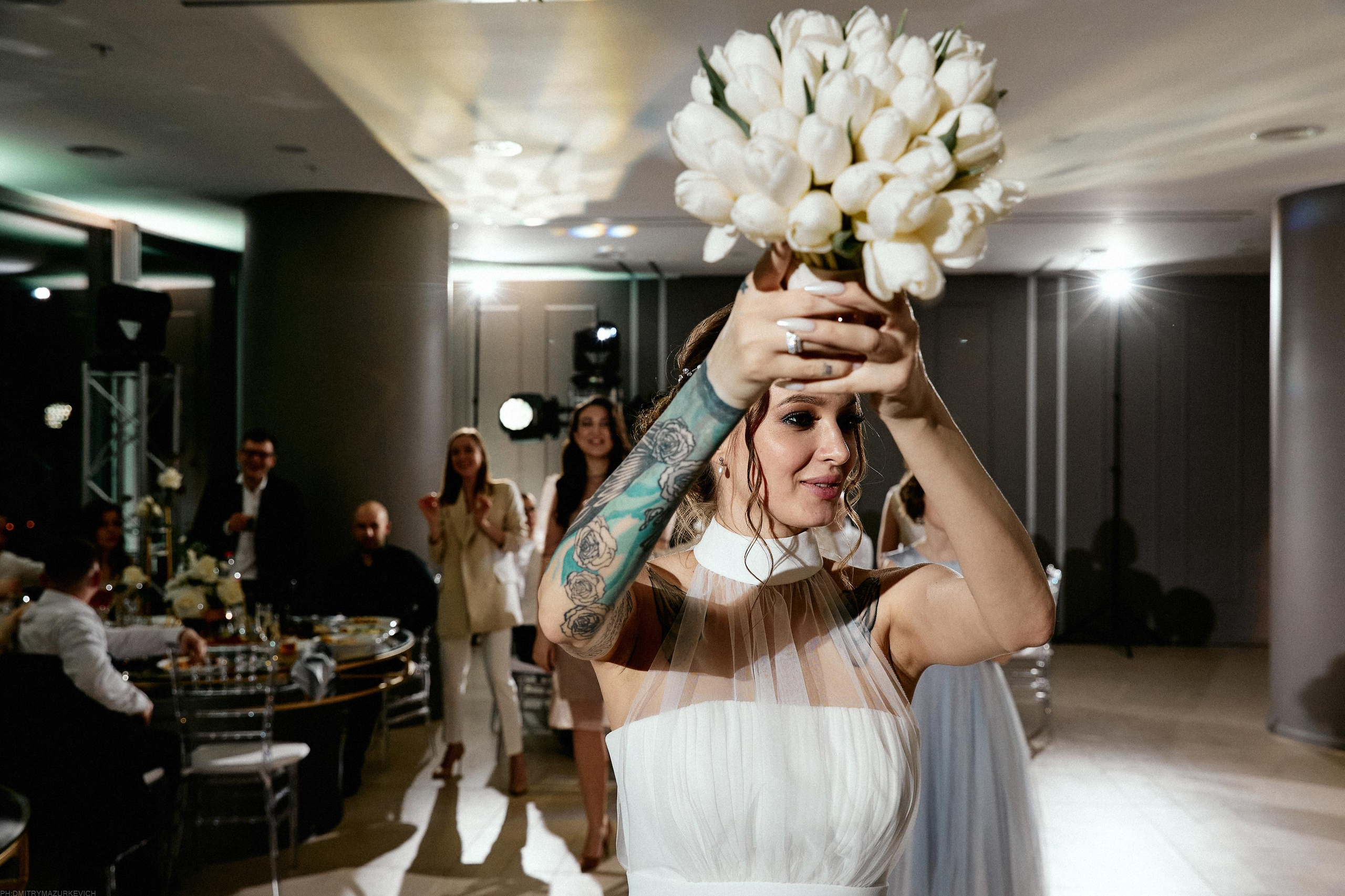 GIRL WITH DOBERMAN TATTOO. Дмитрий Мазуркевич: Профессиональный Репортажный Фотограф