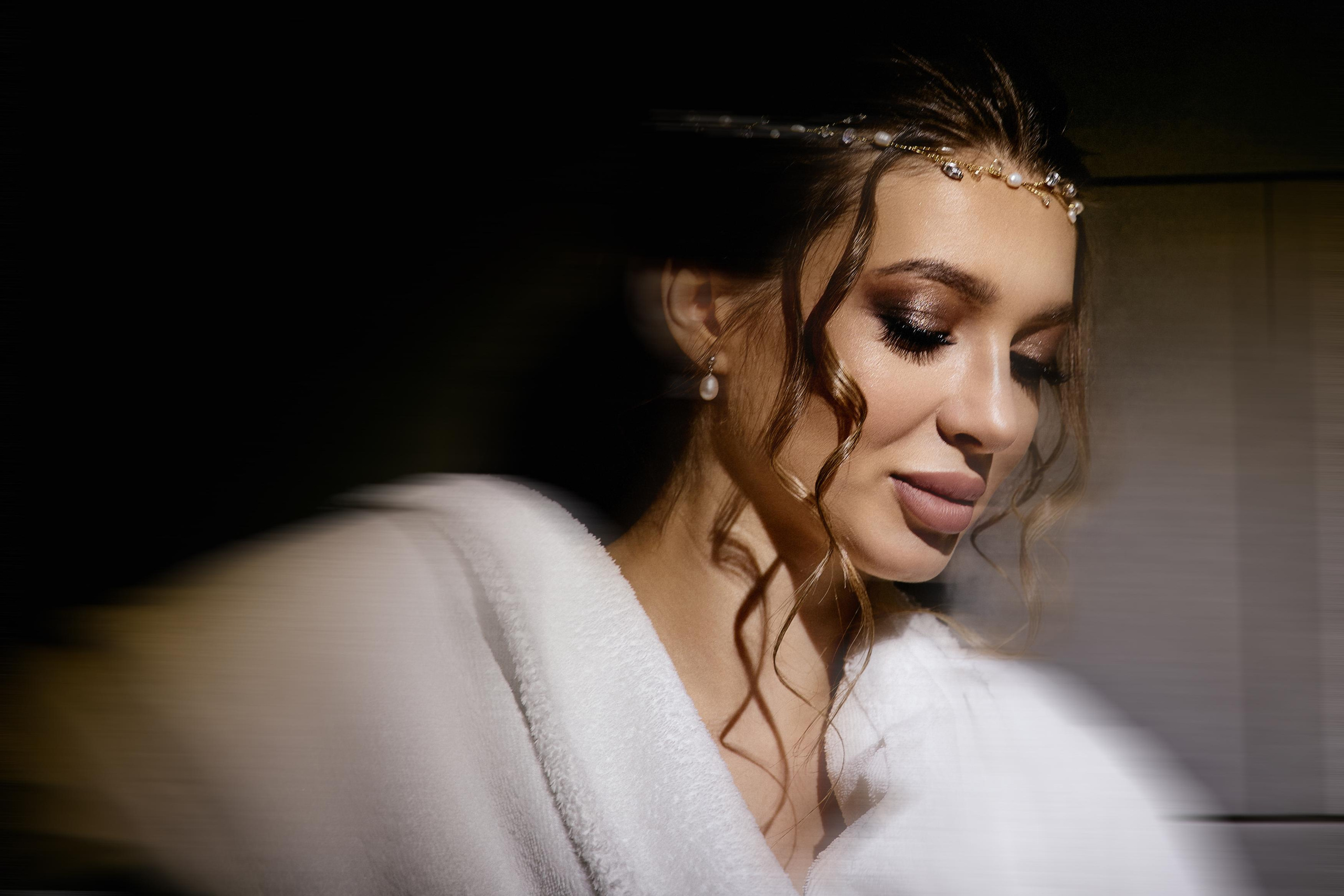 GIRL WITH DOBERMAN TATTOO. Дмитрий Мазуркевич: Профессиональный Репортажный Фотограф