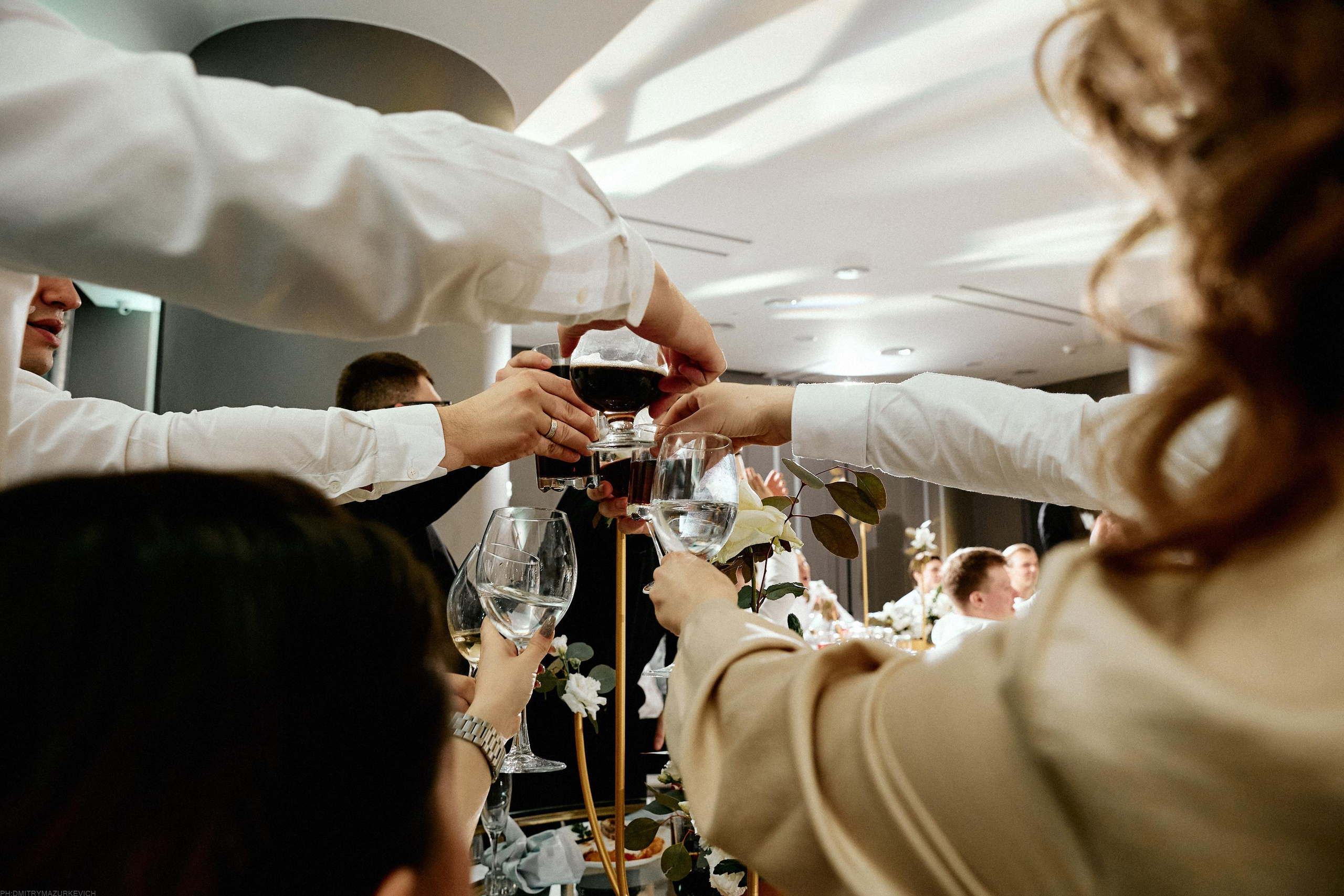 GIRL WITH DOBERMAN TATTOO. Дмитрий Мазуркевич: Профессиональный Репортажный Фотограф