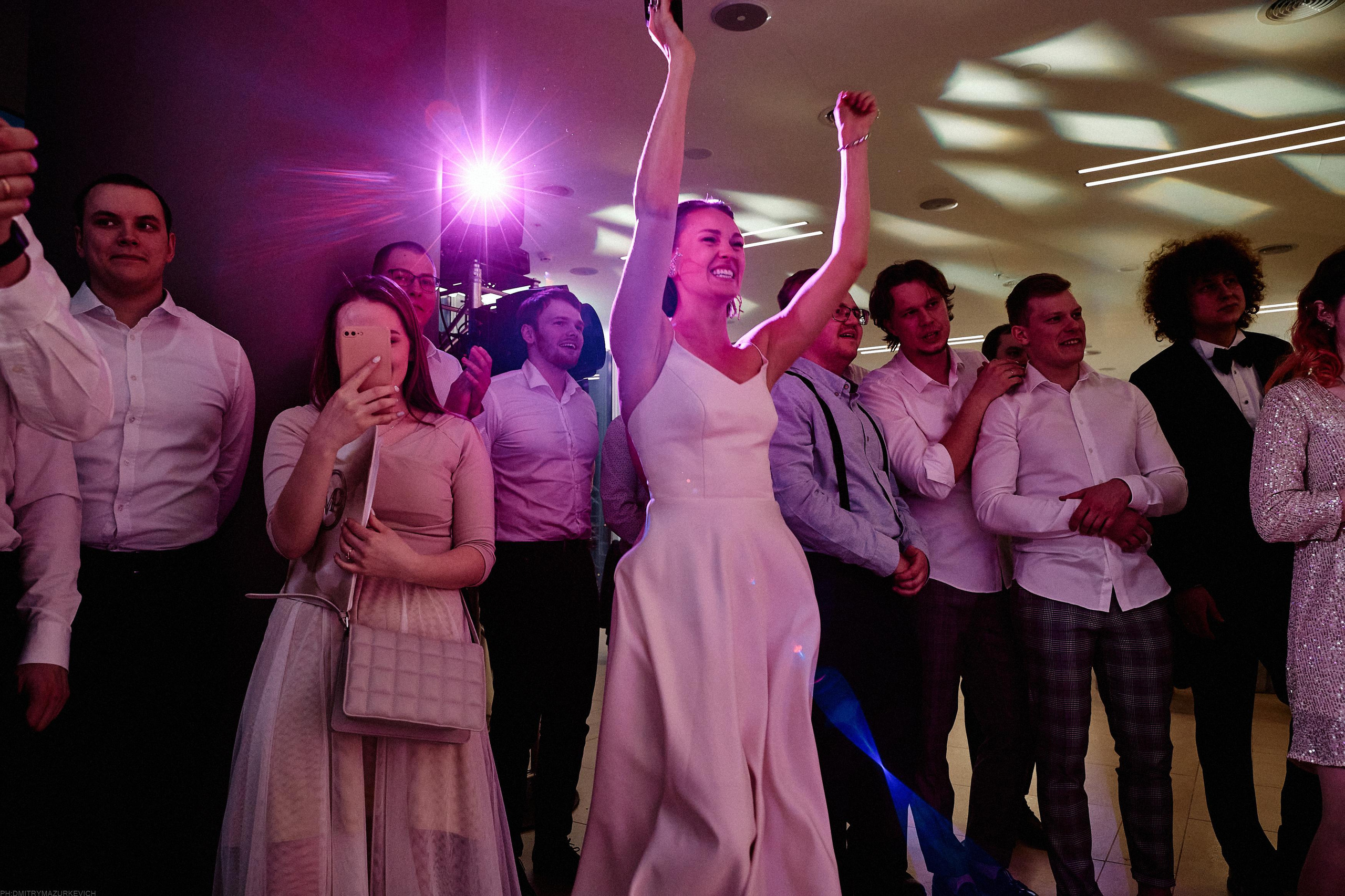 GIRL WITH DOBERMAN TATTOO. Дмитрий Мазуркевич: Профессиональный Репортажный Фотограф