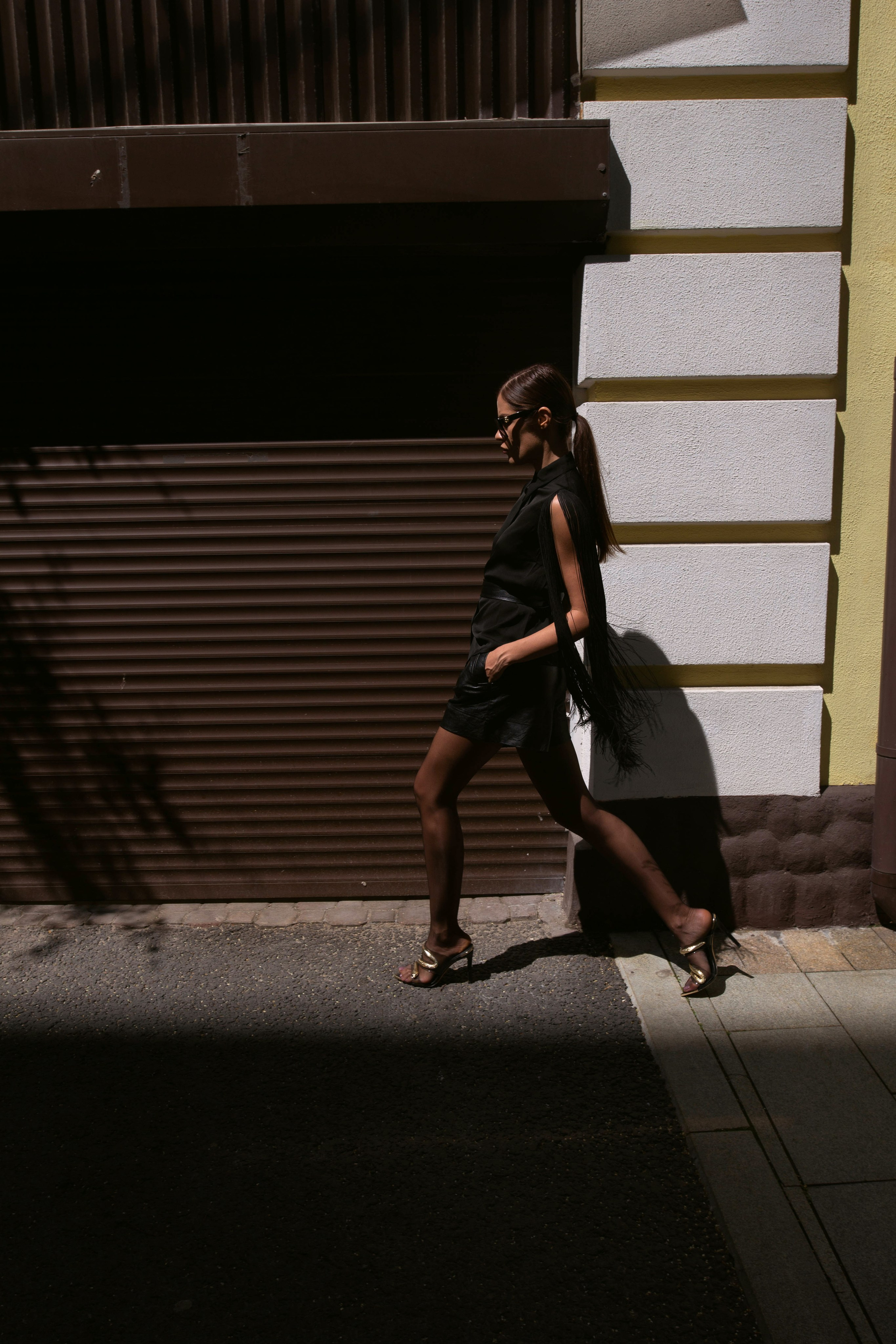 Стрит съемка Яны Выговской Москва. Кизя Мисриева — фотограф: плёнка, цифра. Москва и не только