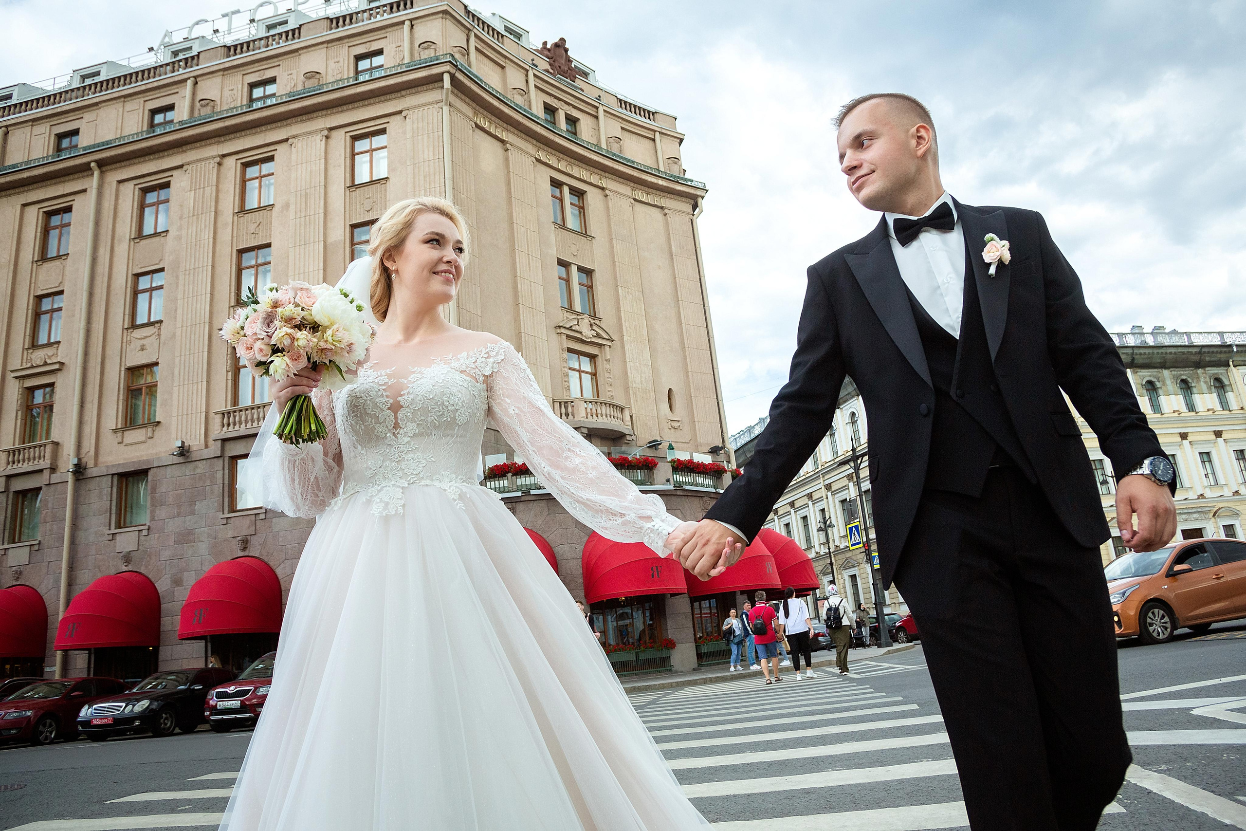 Алеся и Даниил: фотостудия, прогулка, Первый дворец. Душевный фотограф в Санкт-Петербурге. Свадебные и семейные фотосессии