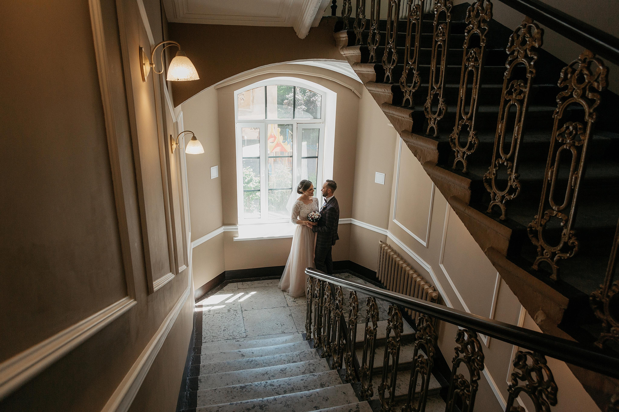 Лидия и Игорь: сборы невесты, Второй Дворец, Исаакиевская площадь, банкет. Душевный фотограф в Санкт-Петербурге. Свадебные и семейные фотосессии