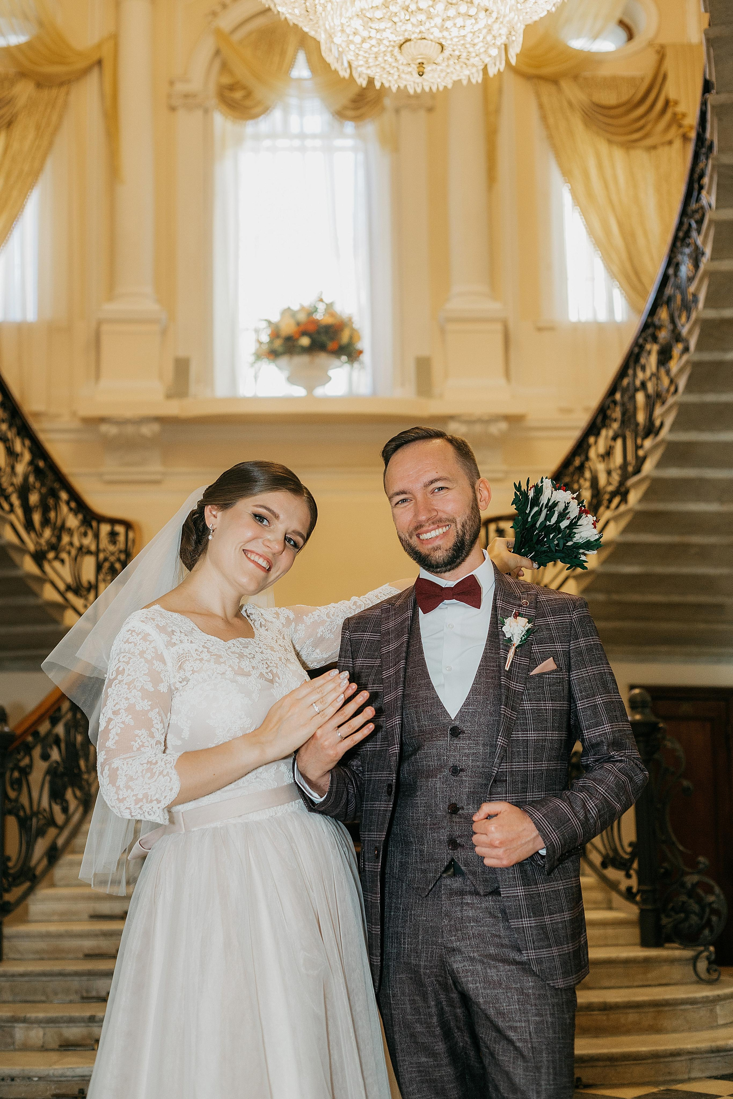 Лидия и Игорь: сборы невесты, Второй Дворец, Исаакиевская площадь, банкет. Душевный фотограф в Санкт-Петербурге. Свадебные и семейные фотосессии