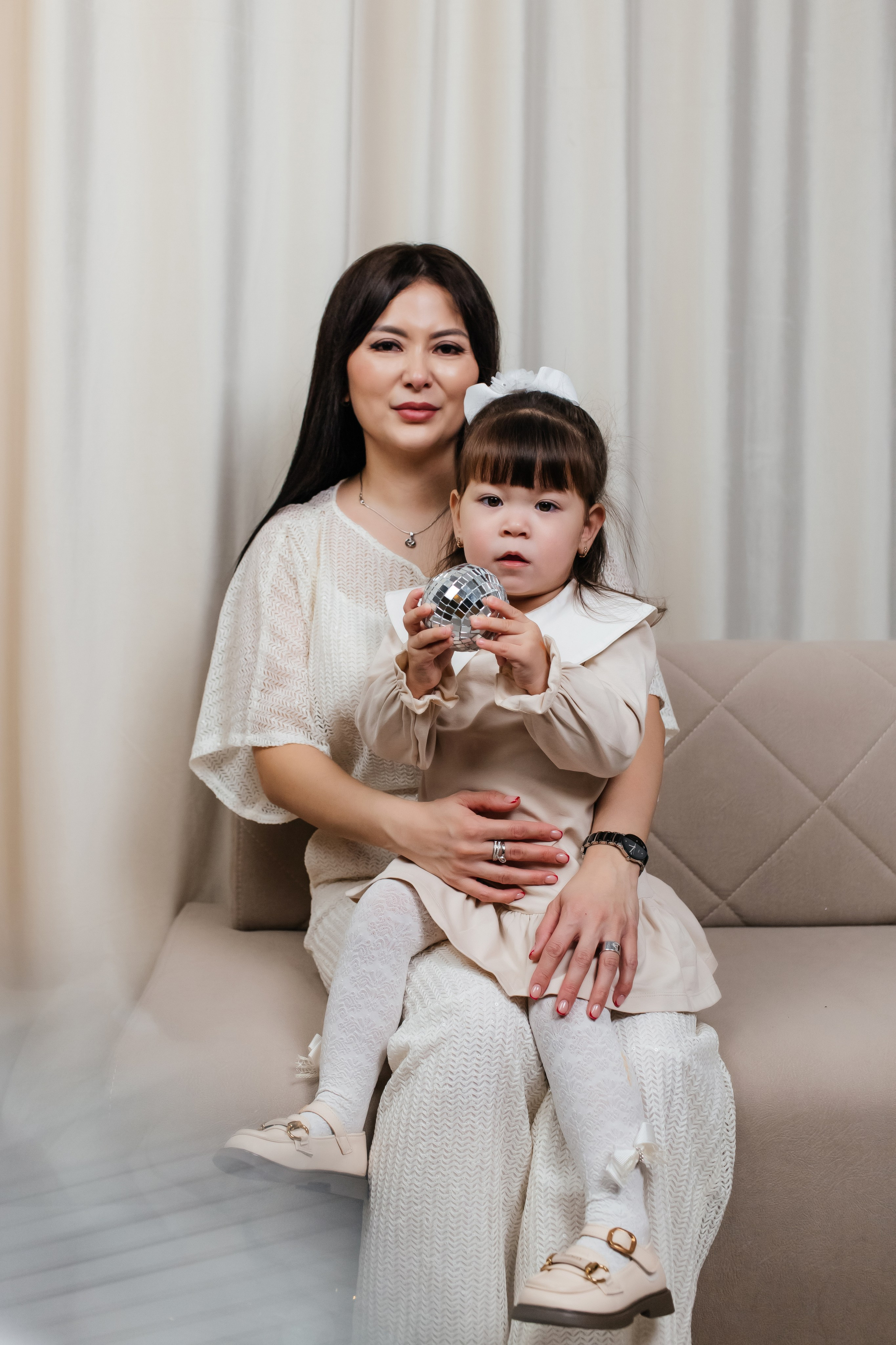 Альмира семейный новый год. Женский фотограф в Оренбурге Ирина Заводчикова