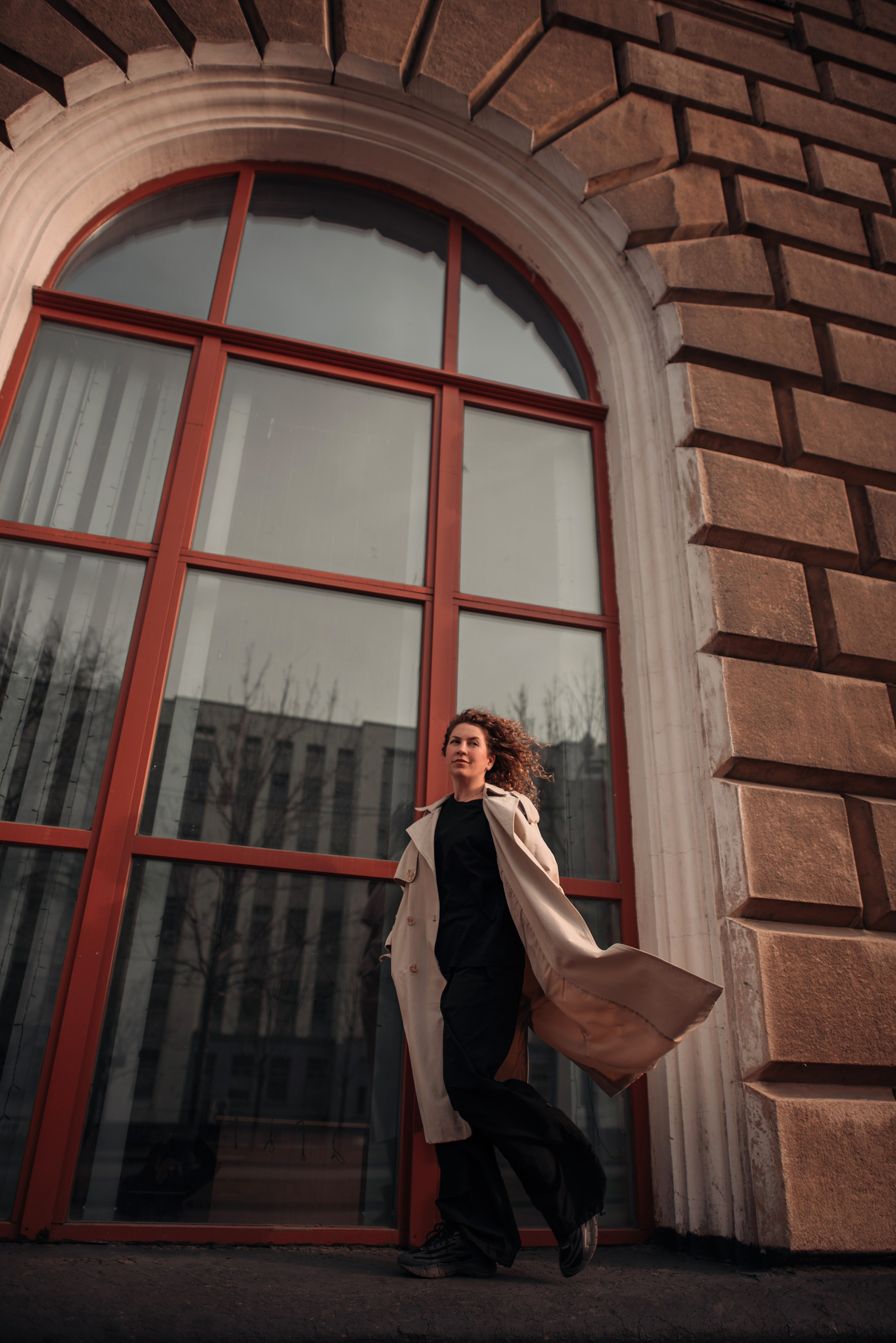 Рассвет в городе: Ира и парсон Гром. Портфолио