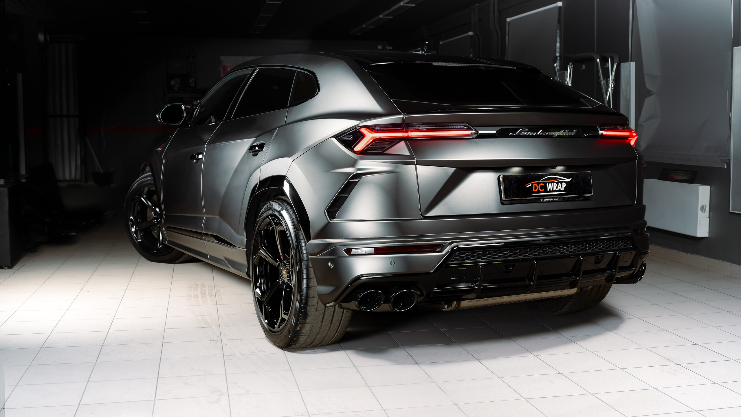 LAMBORGHINI URUS. Автомобильный фотограф в Санкт Петербурге. Евгений Коновалов