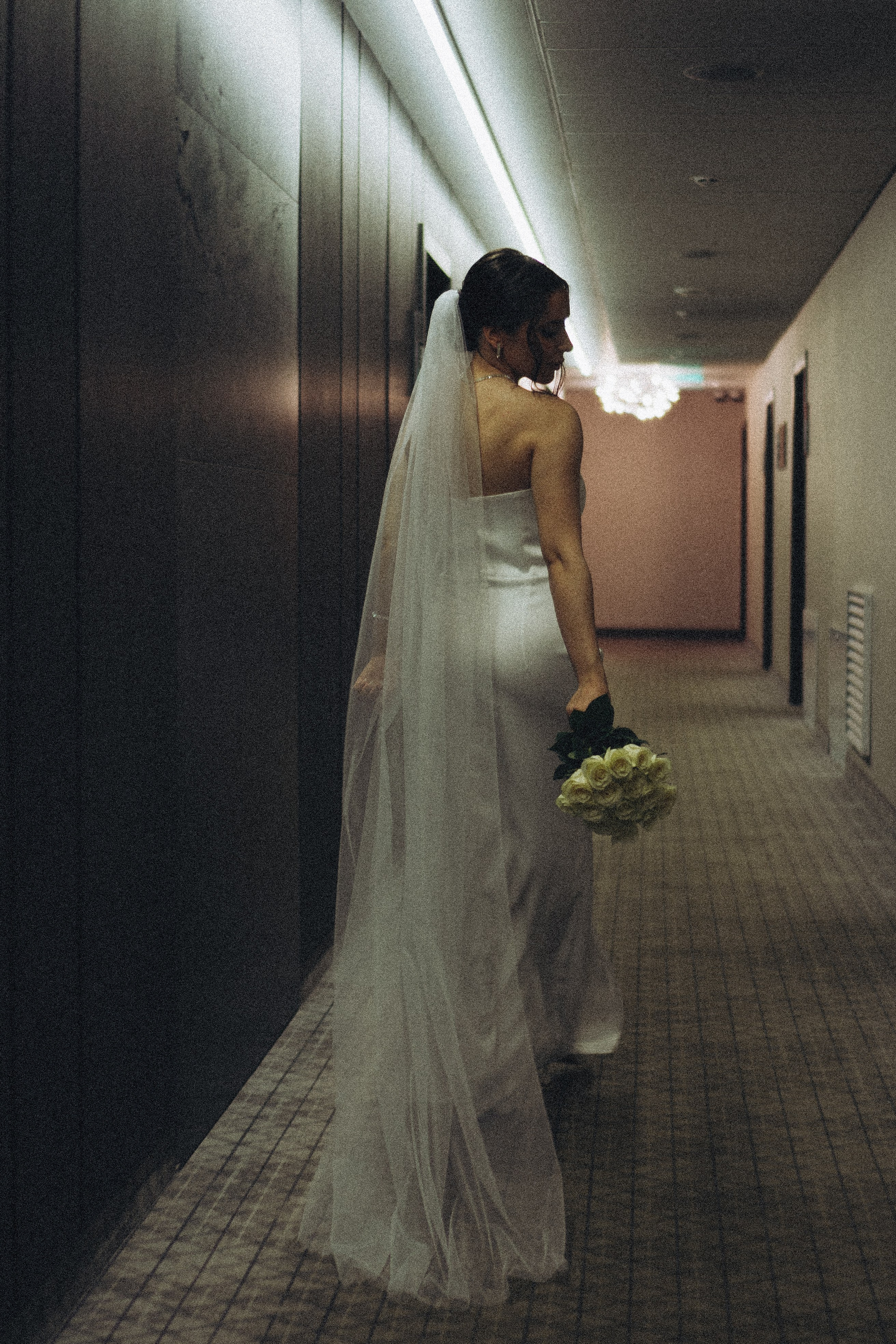 СВАДЕБНАЯ СЬЕМКА СБОРОВ ЖЕНИХА И НЕВЕСТЫ В ОТЕЛЕ И ТАКЖЕ ФОТОСЕССИИЯ В ОТЕЛЕЕ МЕГАПОЛИС БРЯНСК. Профессиональный фотограф, Санкт-Петербург — Виктория Богомолова