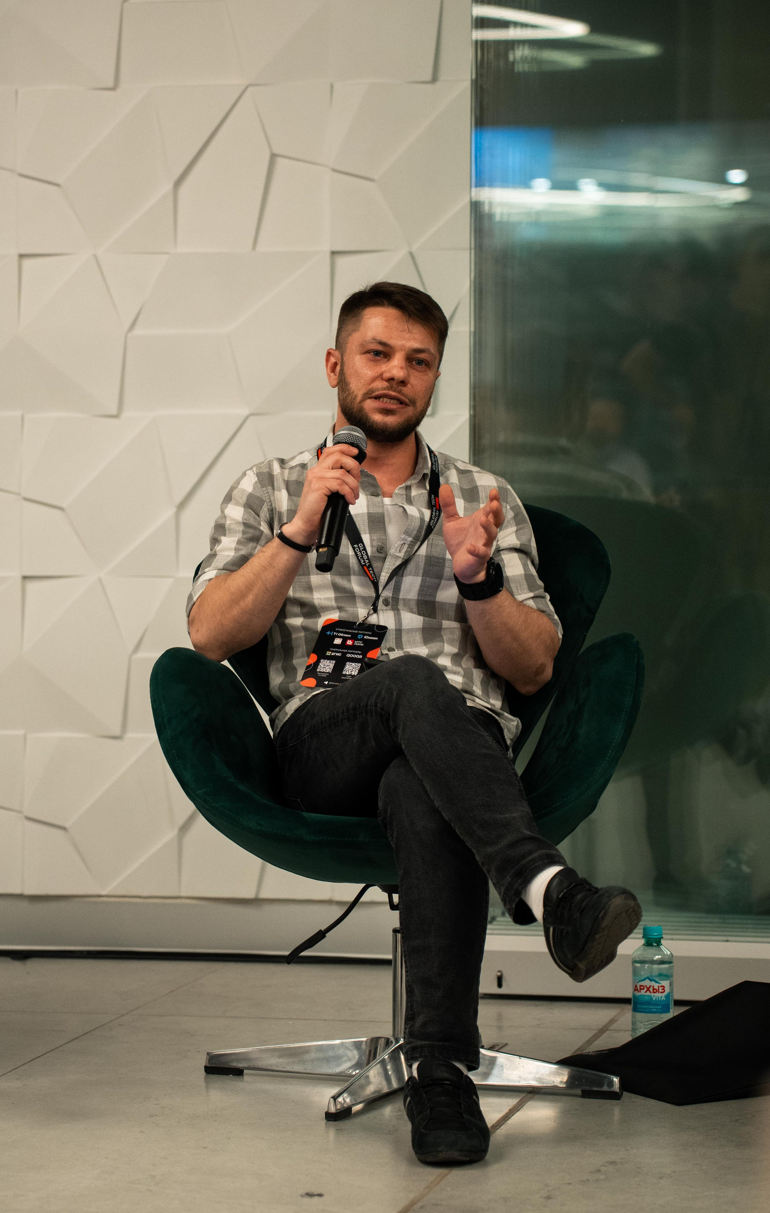 Global Tech Forum 27.03.2026. Коммерческий и художественный фотограф и видеограф в Москве Арсений Тургенев