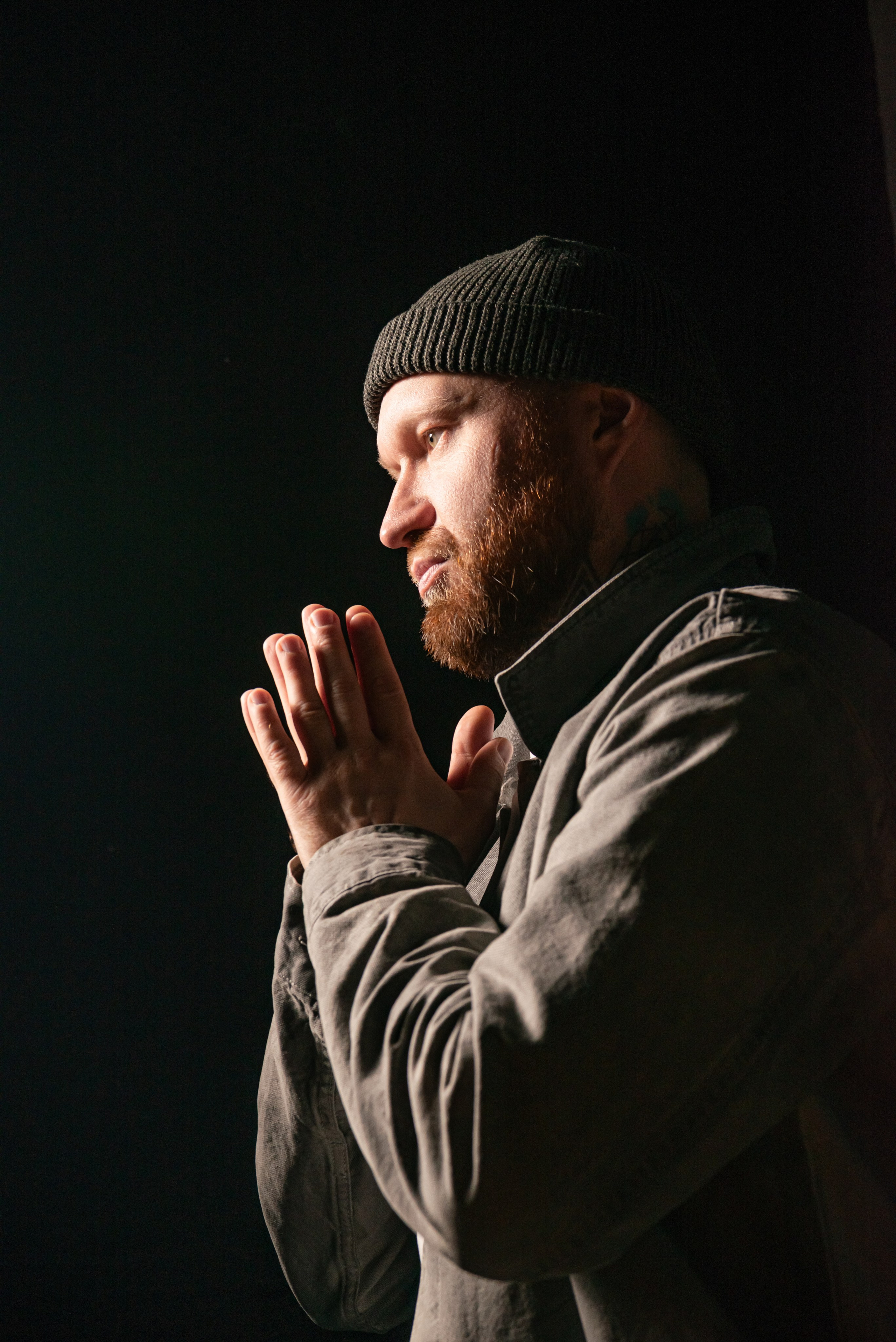 Мужской портрет. Фотография — это миг, который фиксирует вечность