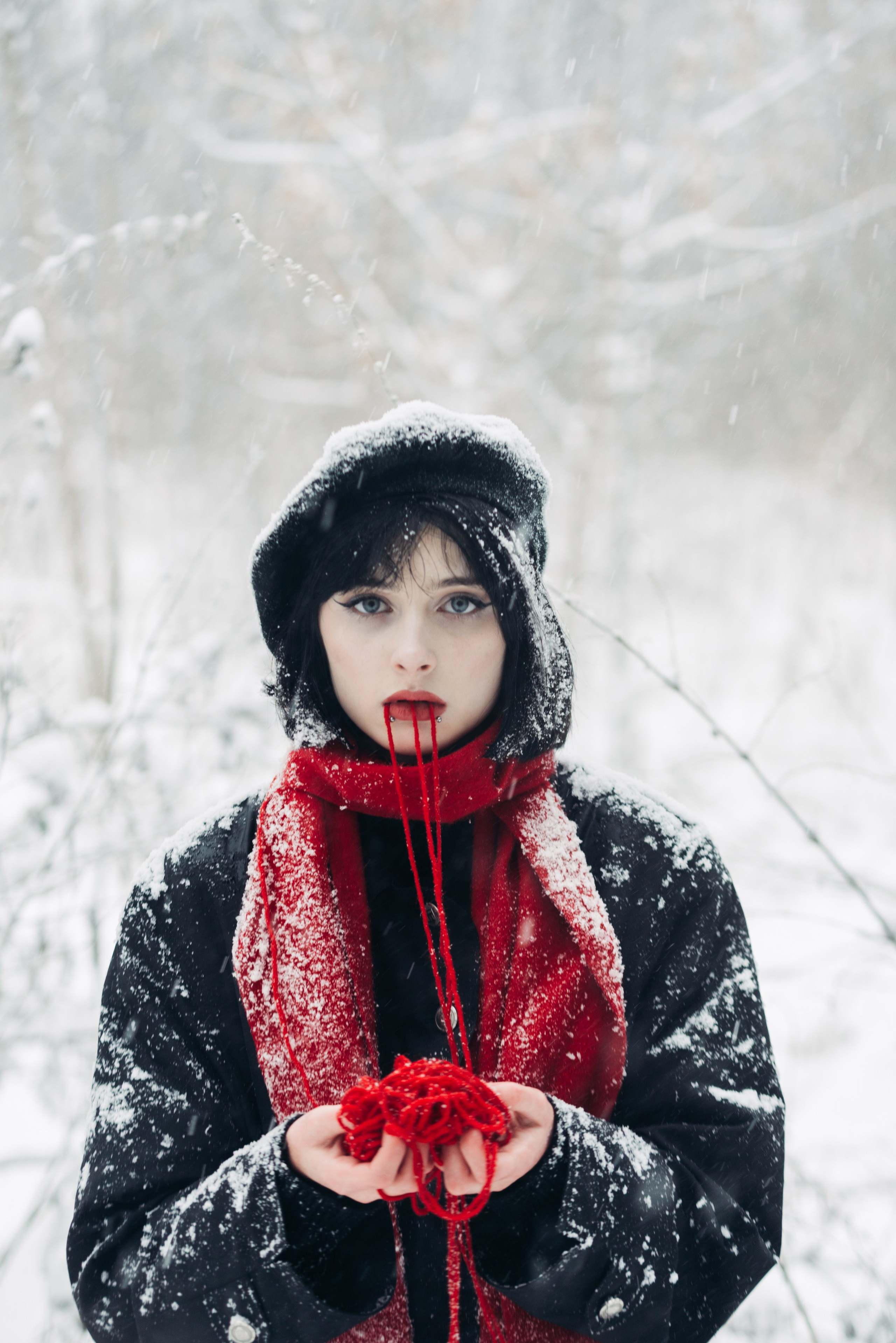 Снег и Красный. Главная