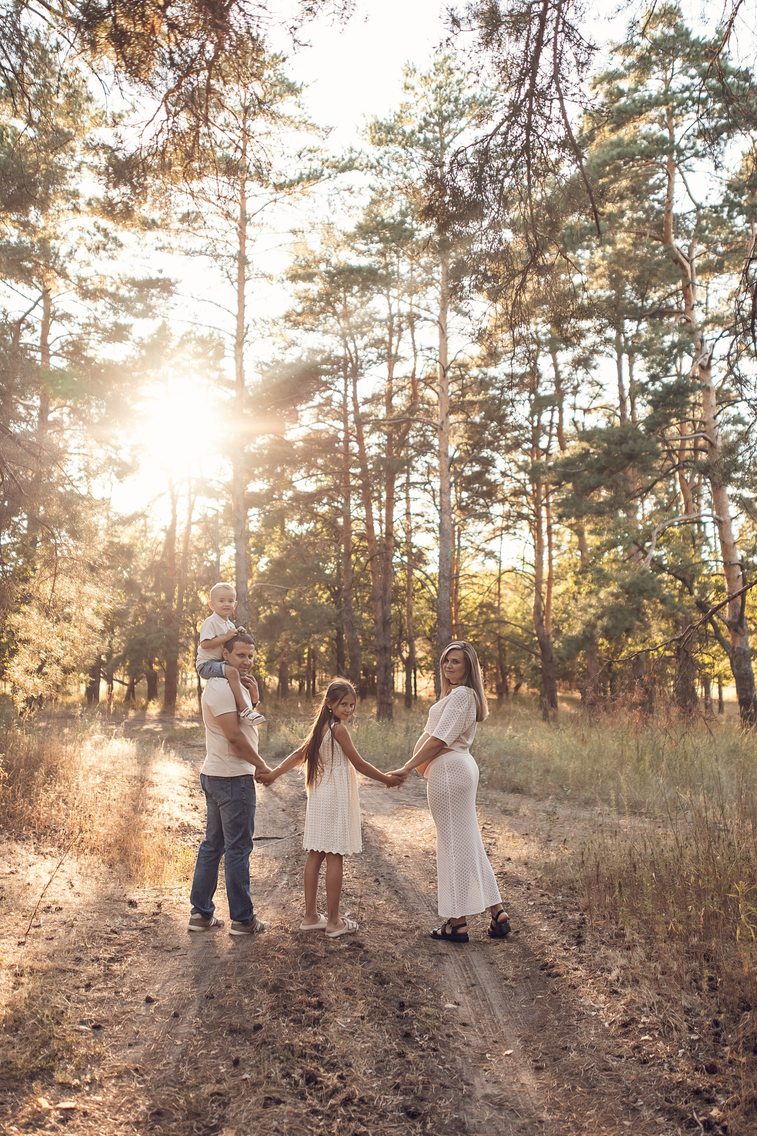 Настя и семья в ожидании. Главная