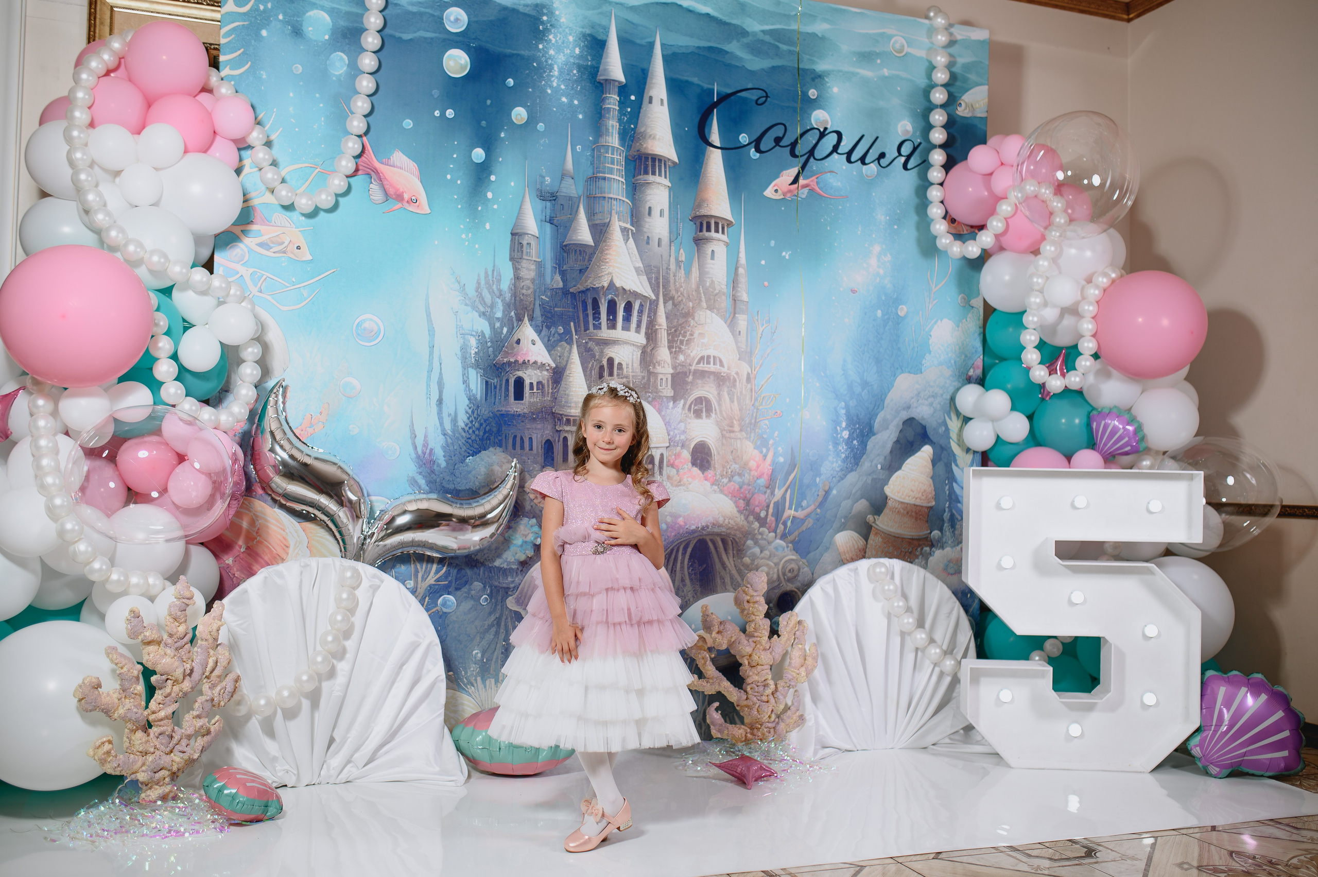 5 лет. Рафаелло, малый зал. Фотограф Котова Валентина