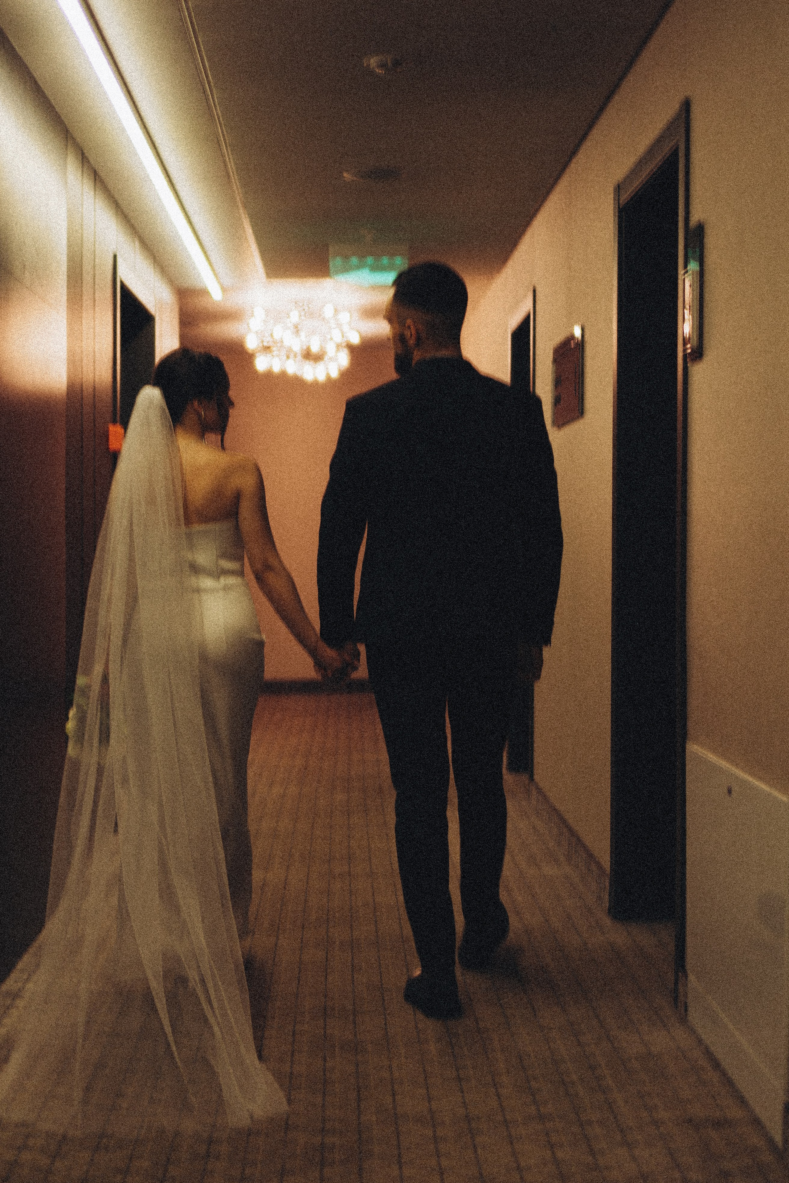 СВАДЕБНАЯ СЬЕМКА СБОРОВ ЖЕНИХА И НЕВЕСТЫ В ОТЕЛЕ И ТАКЖЕ ФОТОСЕССИИЯ В ОТЕЛЕЕ МЕГАПОЛИС БРЯНСК. Профессиональный фотограф, Санкт-Петербург — Виктория Богомолова