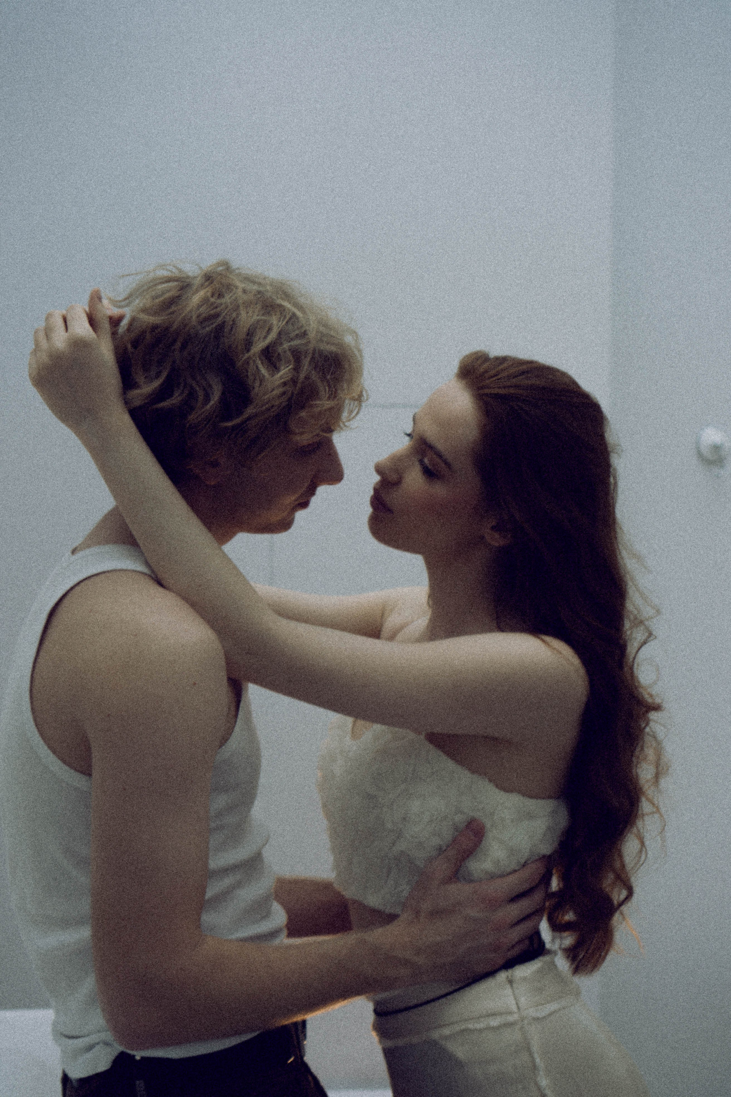 СВАДЕБНАЯ СЬЕМКА В ОТЕЛЕ. СБОРЫ ЖЕНИХА И НЕВЕСТЫ И ТАКЖЕ ТОР И ПОДГОТОВКА К ПРОГУЛКЕ. Профессиональный фотограф, Санкт-Петербург — Виктория Богомолова