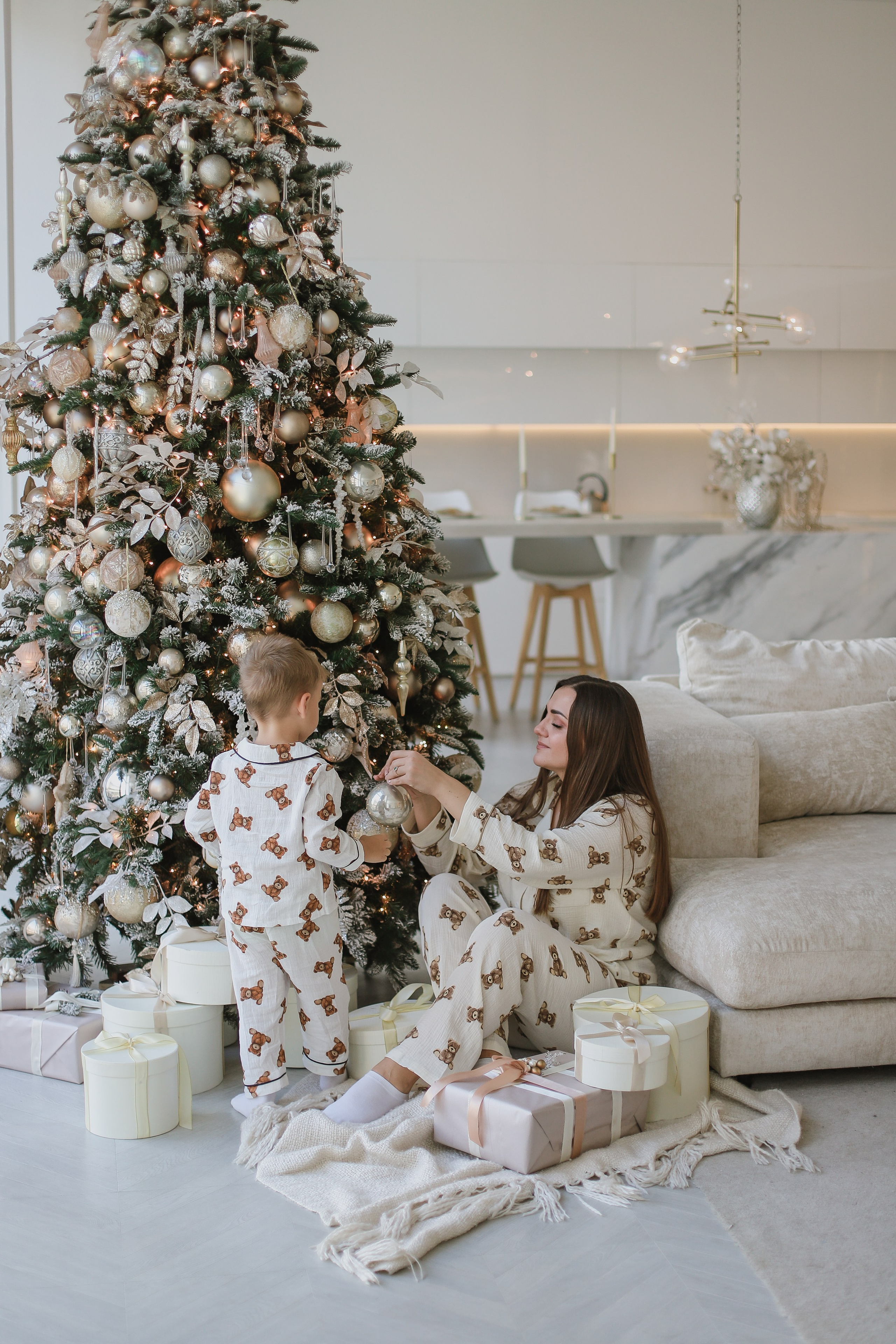 Юля и Максик, зал Мия. Свадебный, семейный и детский фотограф в Люберцах Зайцева Анастасия