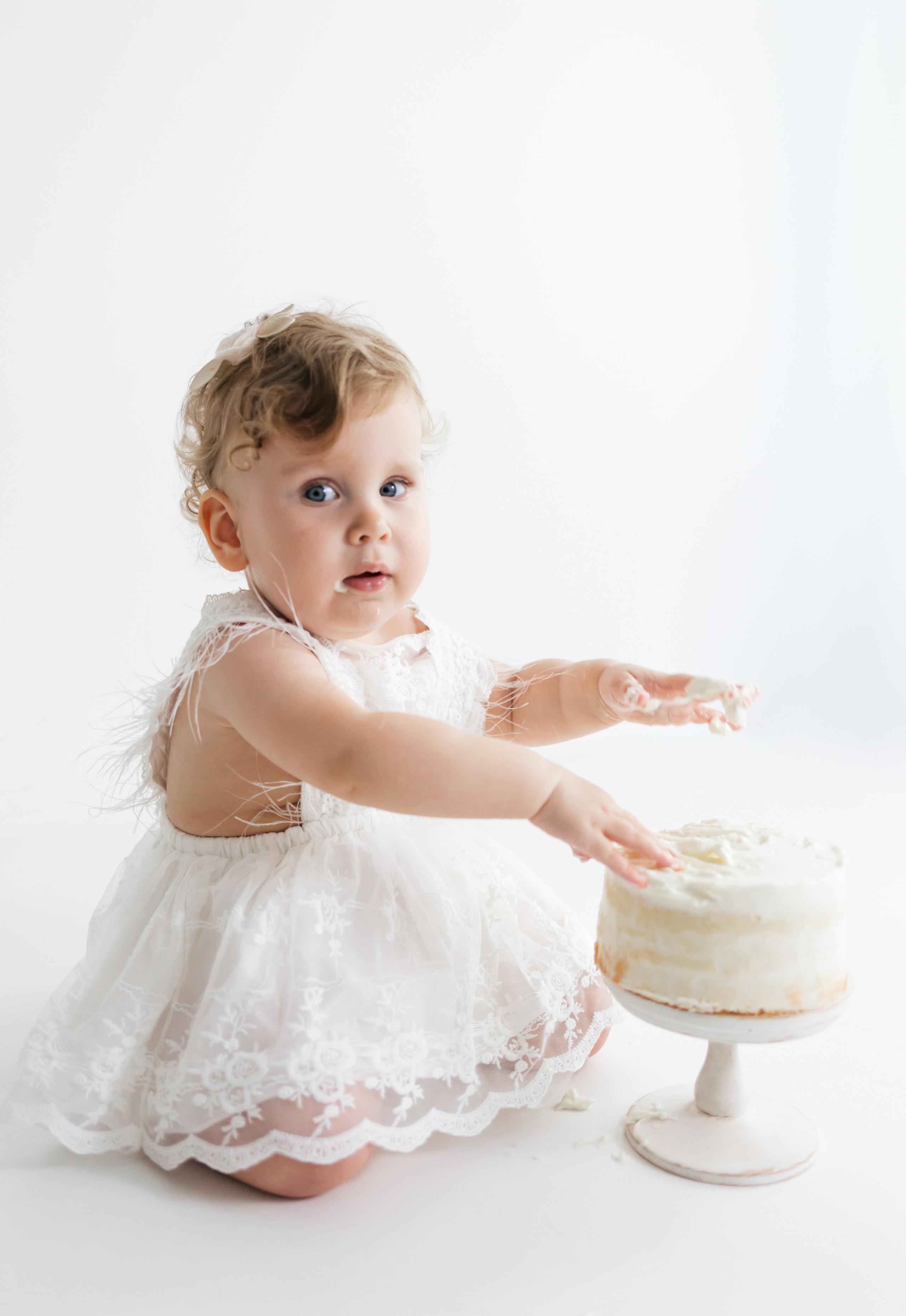 фотосессия крушение тортика, фотосессия на один годик, детский фотограф Спб