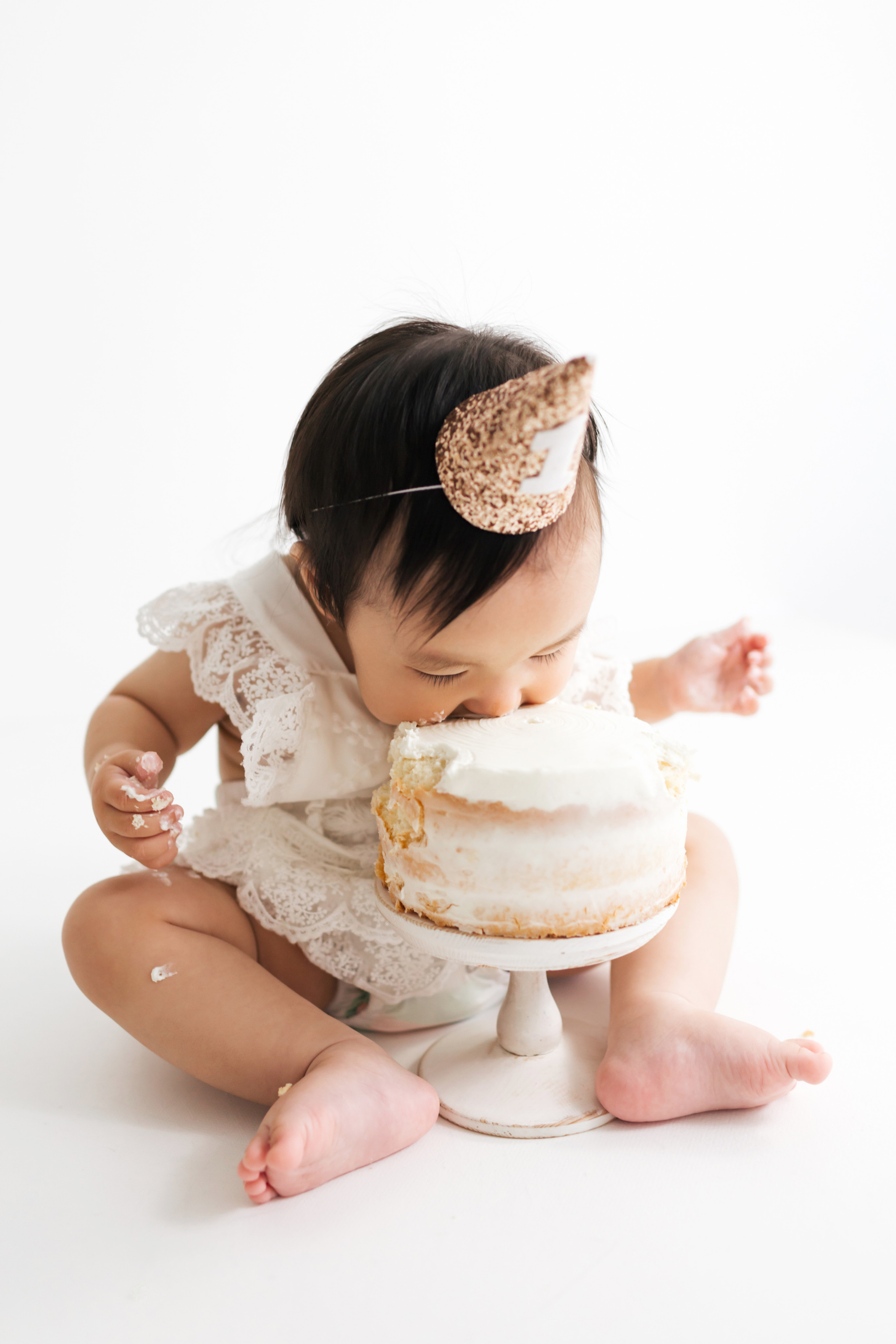 крушение тортика, фотосессия на один годик