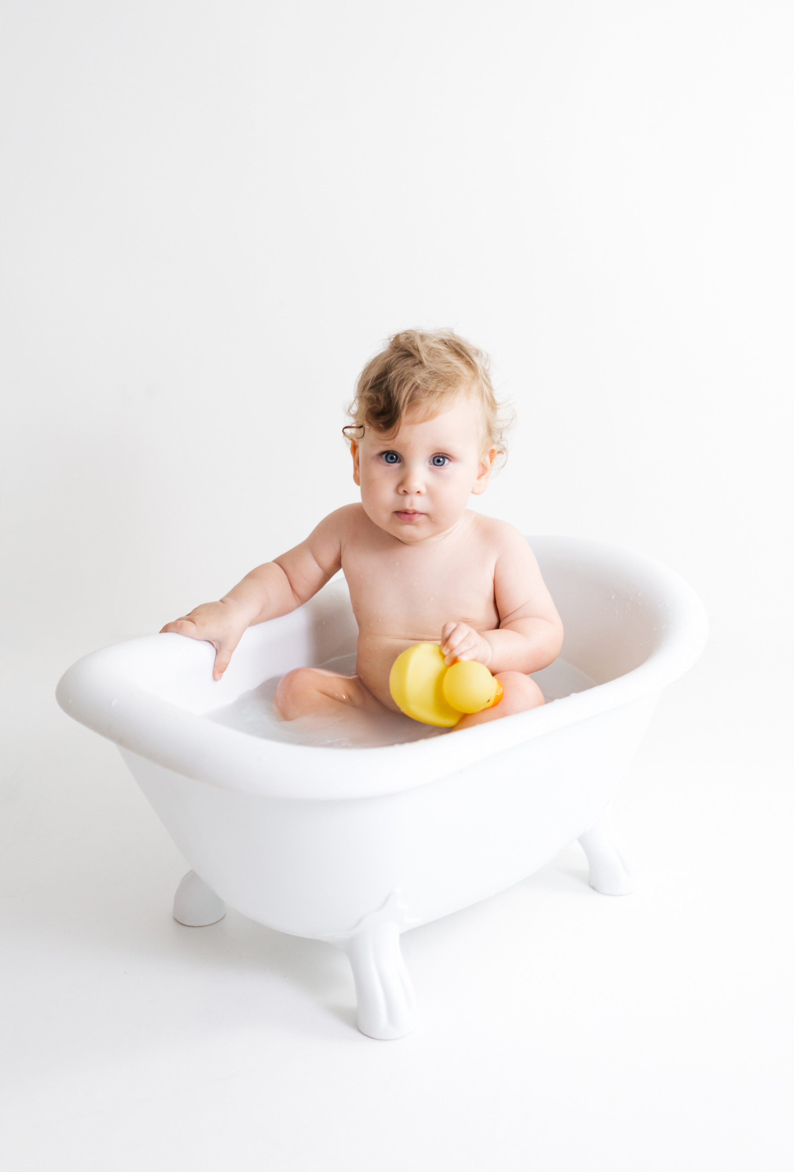 фотосессия купание в ванночке, фотосессия на один годик
