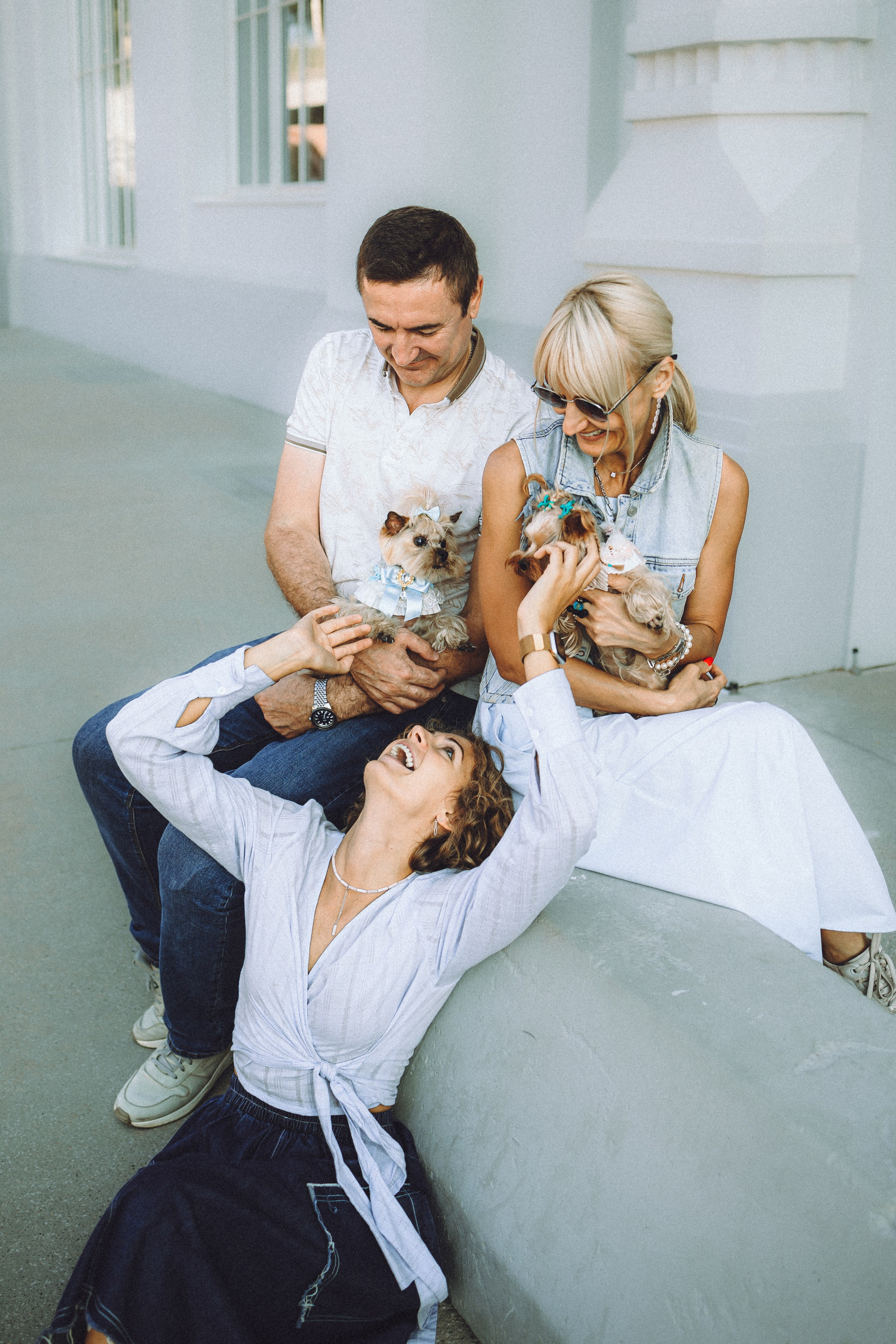 Дженни, Оливия и их семья