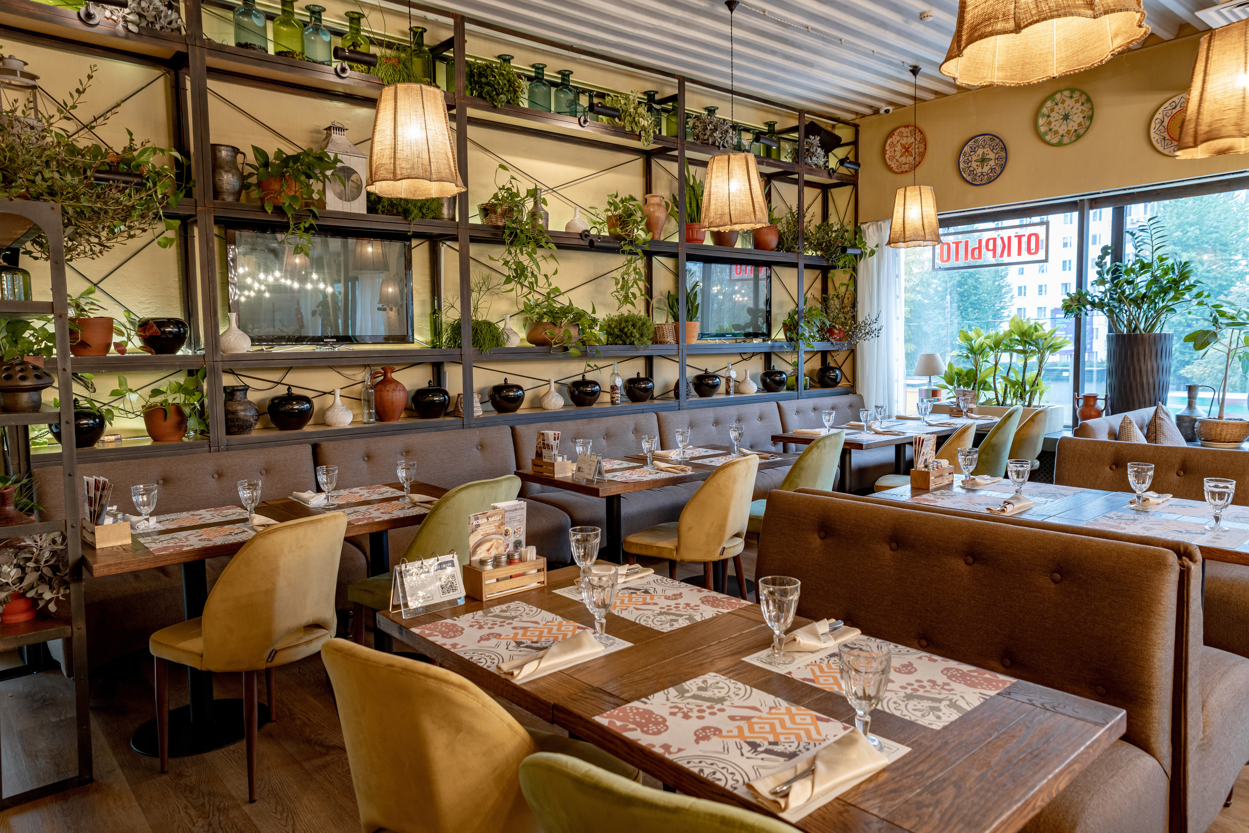 Интерьер ресторан ДжонДжоли