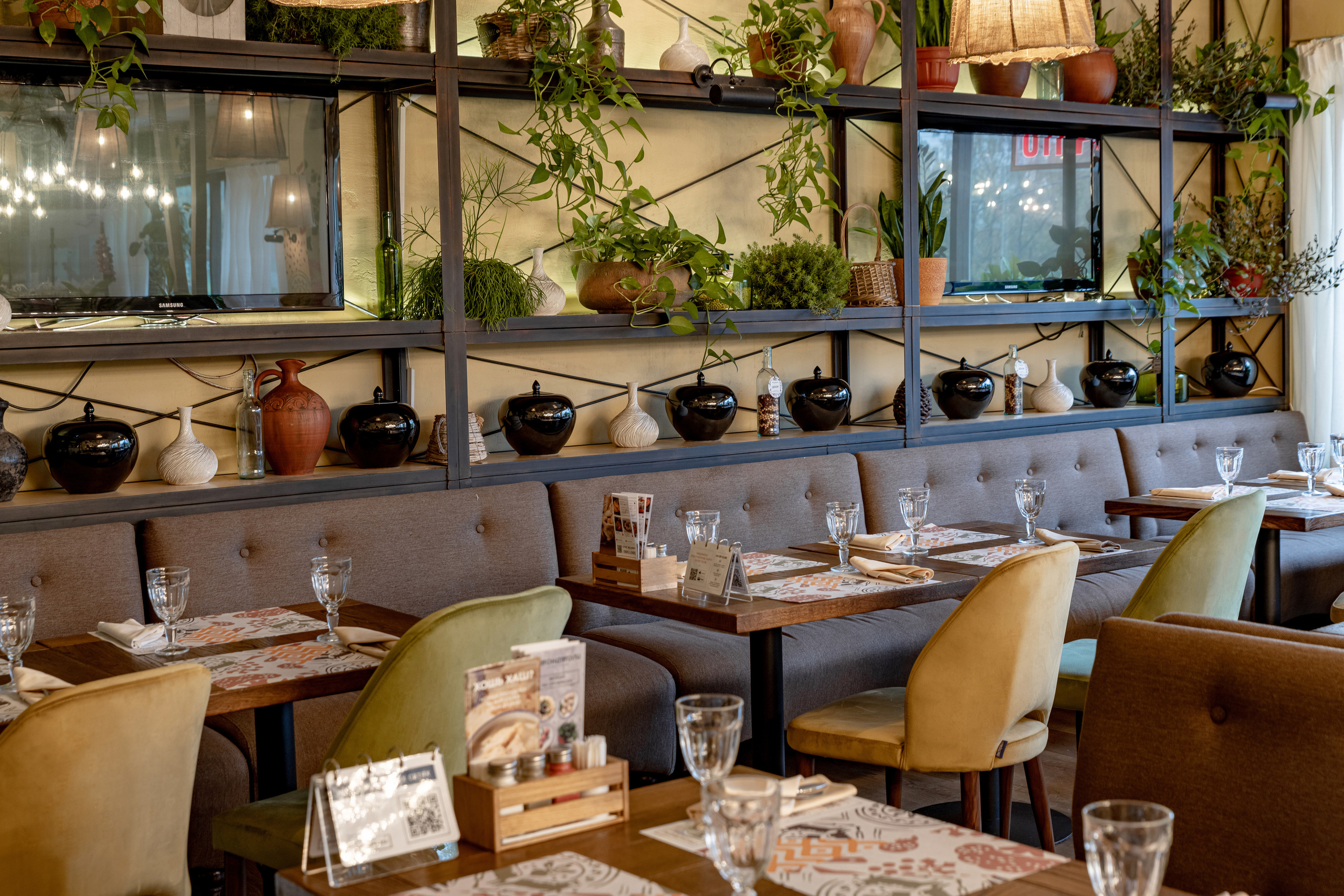 Интерьер ресторан ДжонДжоли