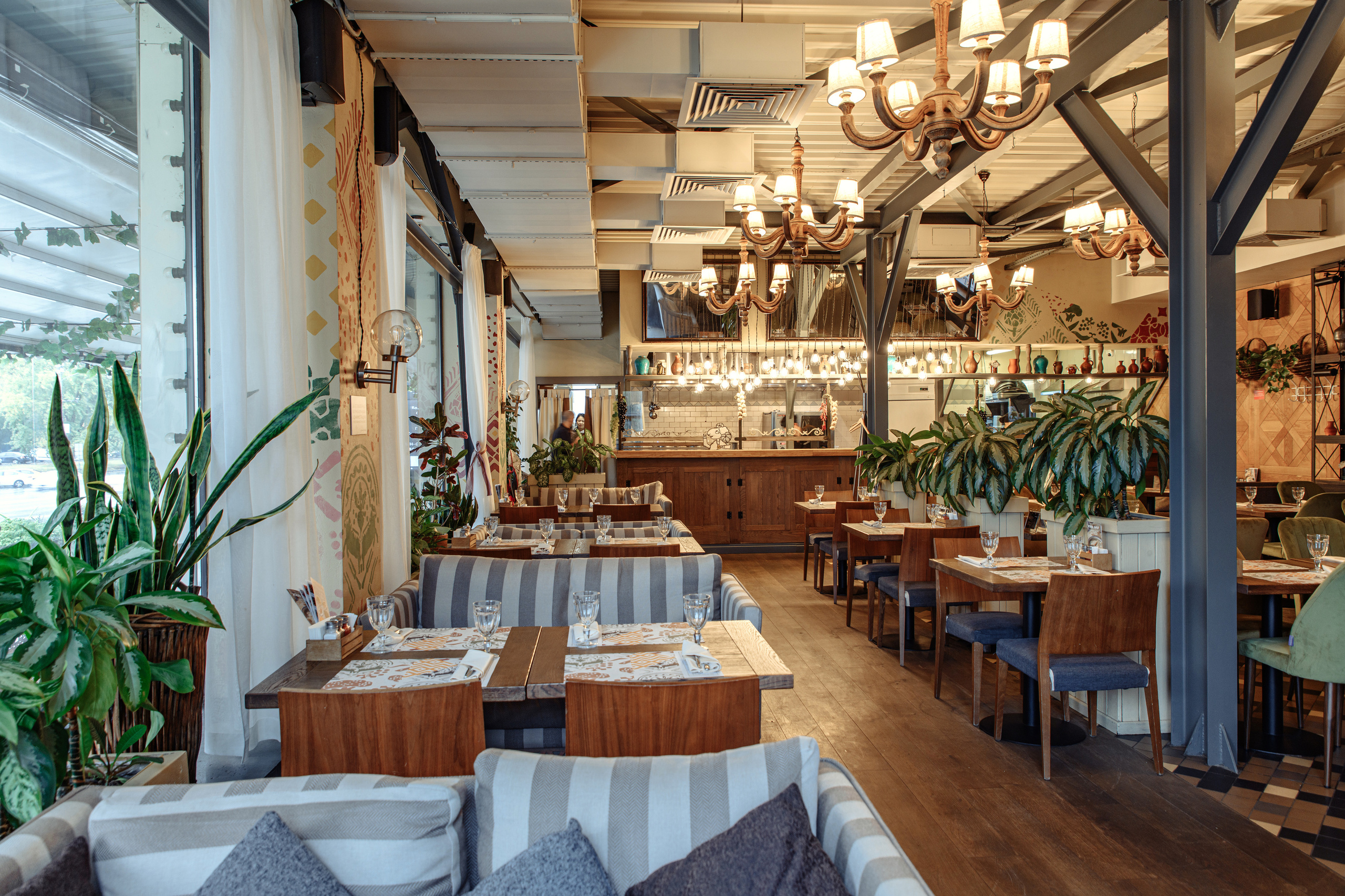 Интерьер ресторан ДжонДжоли