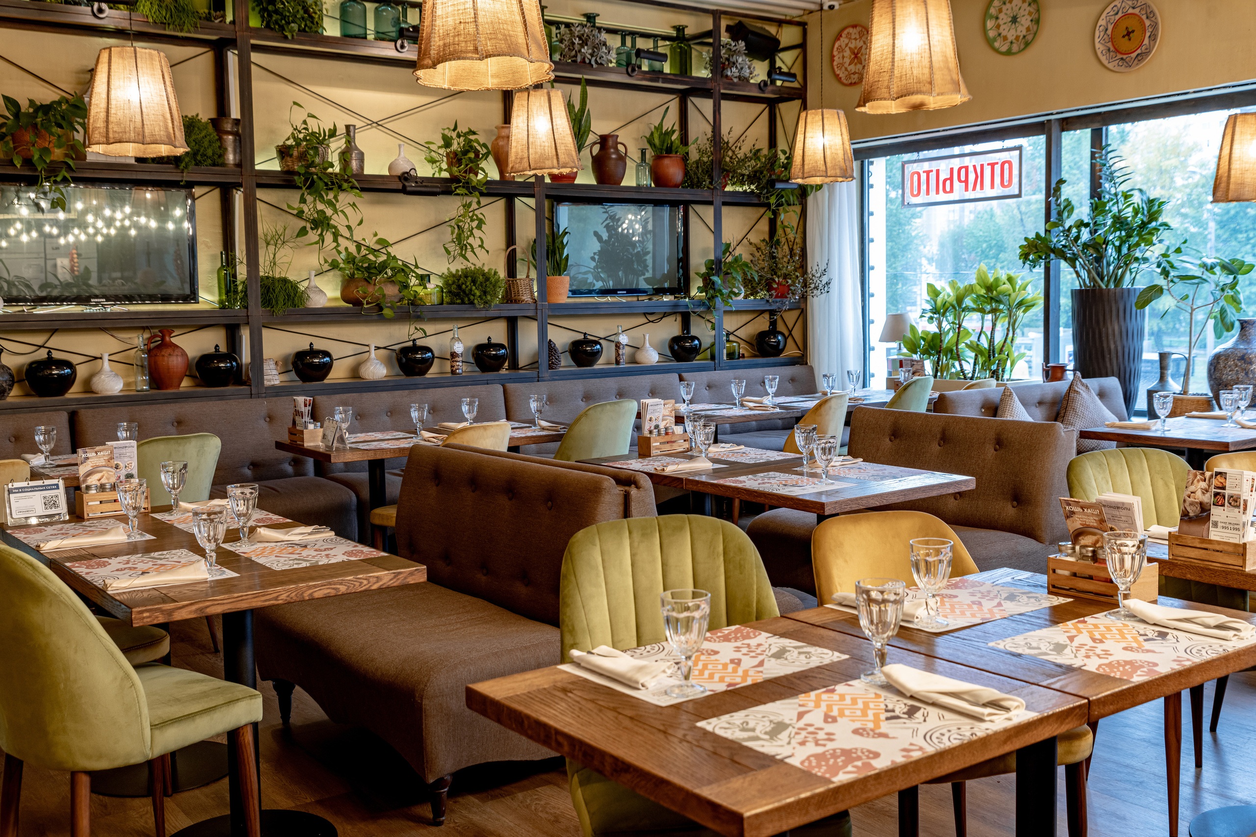 Интерьер ресторан ДжонДжоли