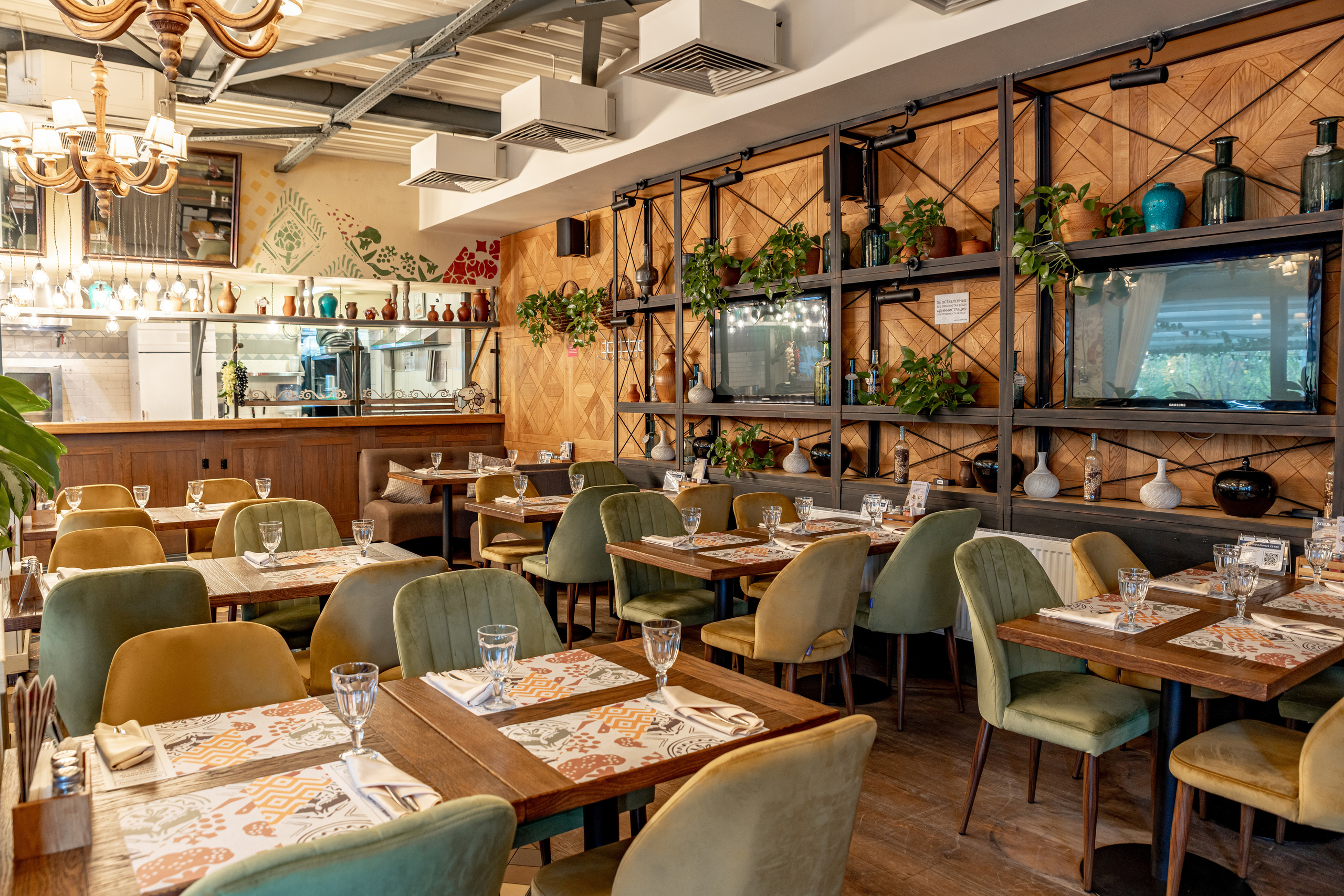 Интерьер ресторан ДжонДжоли