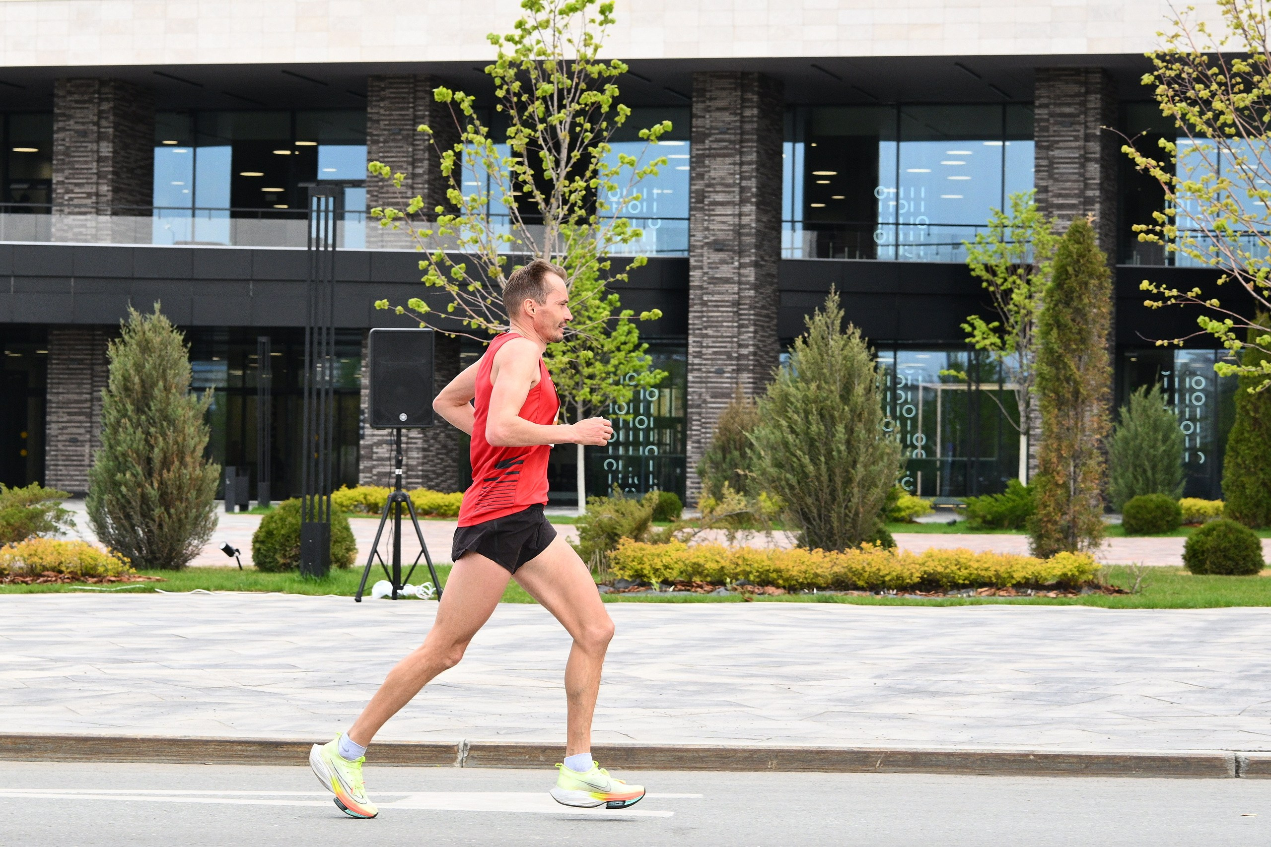 Казанский марафон 2025. Спортивный репортажный фотограф в Ижевске Сергей Мерзляков