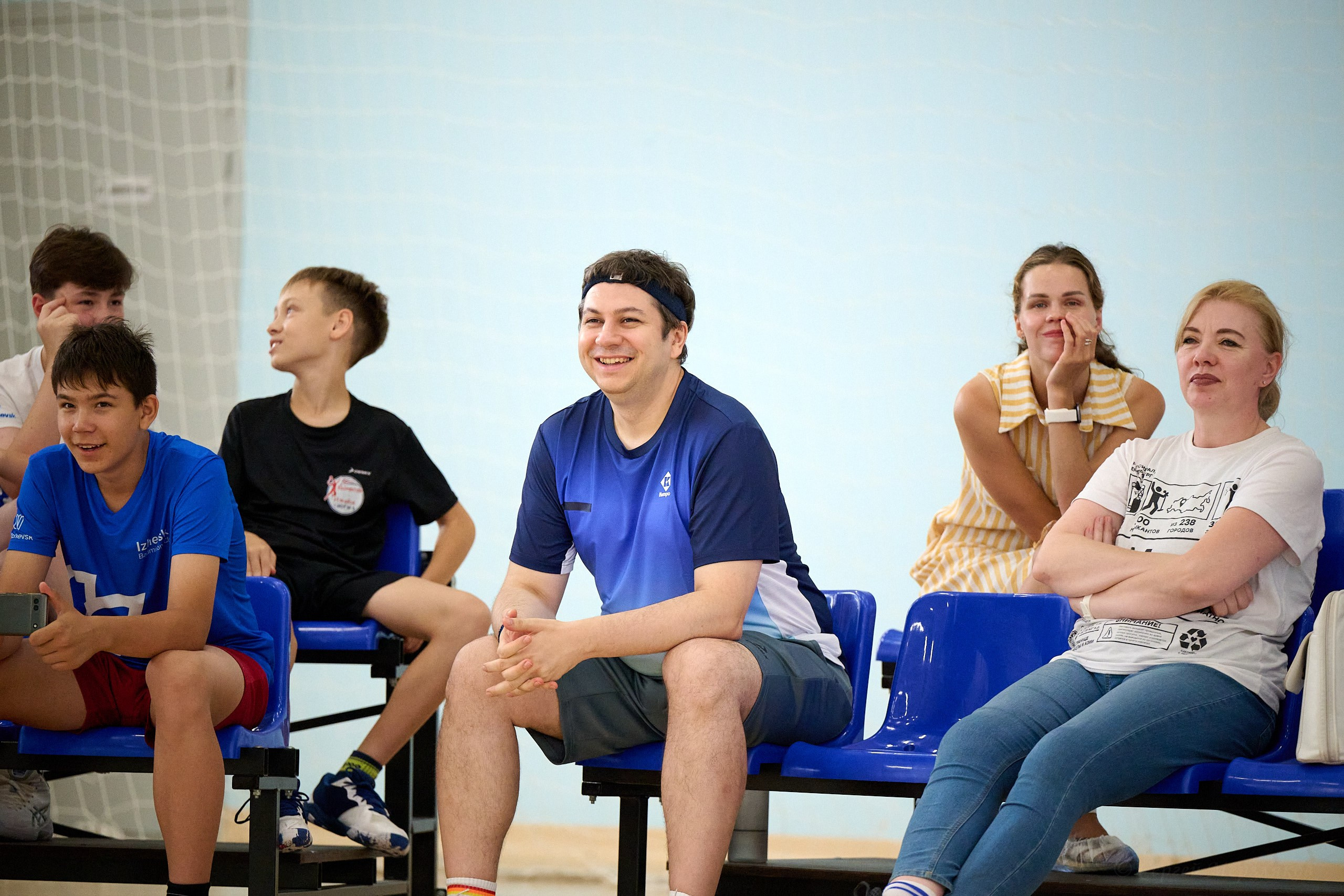 Бадминтон. Шоу матч. Ижевск. 21.07.2024. Спортивный репортажный фотограф в Ижевске Сергей Мерзляков