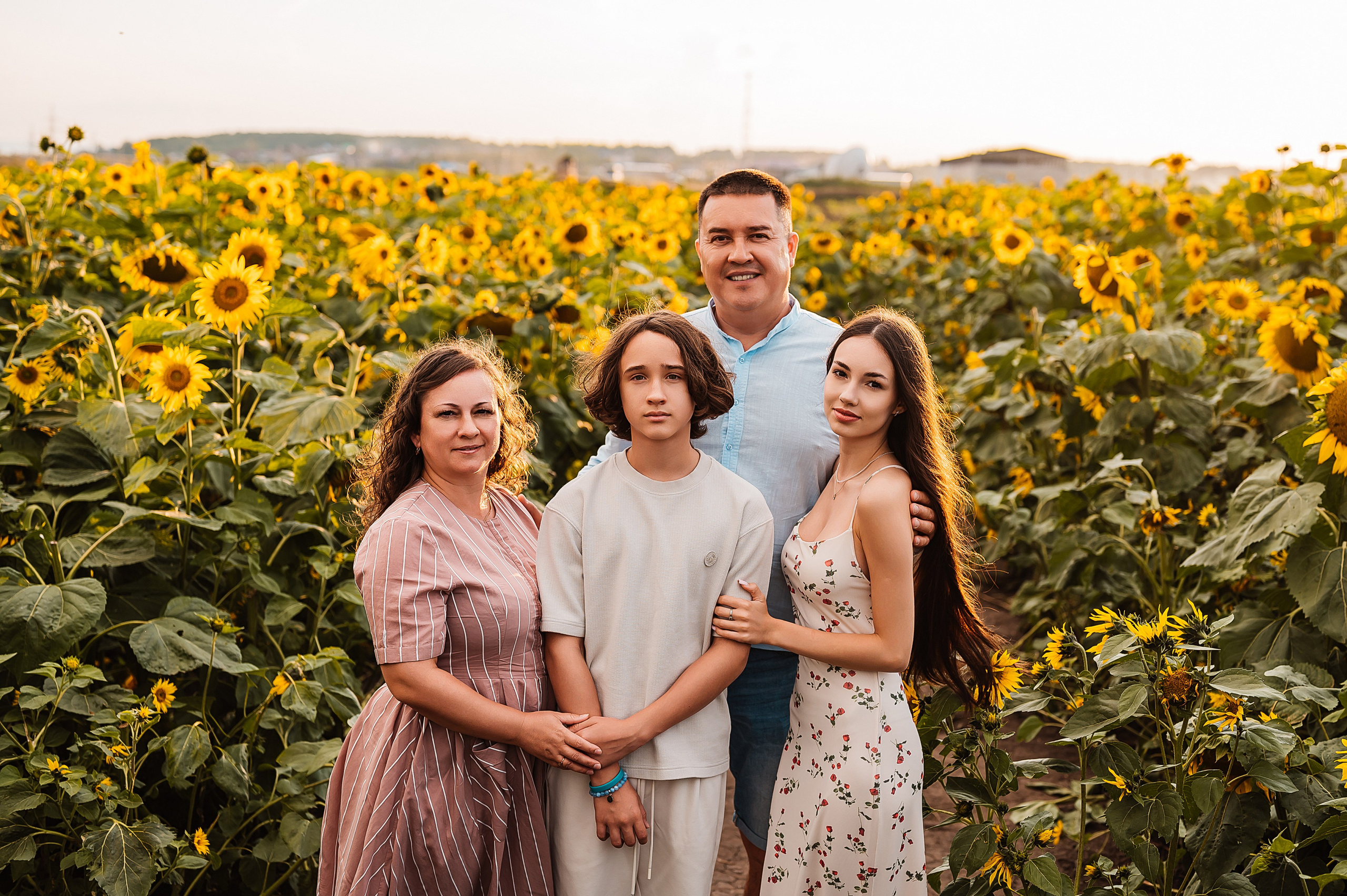 Семейные фотосессии. Детский и семейный фотограф в Красноярске. Фотосессии новорожденных малышей до 1 месяца