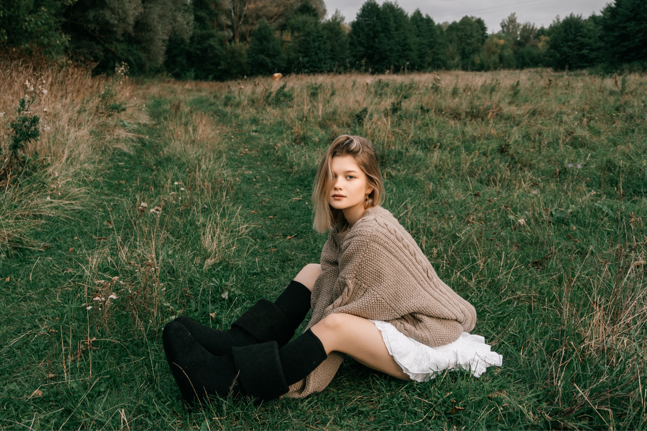Julia. Я — Алёна и я фотографирую красиво (е)