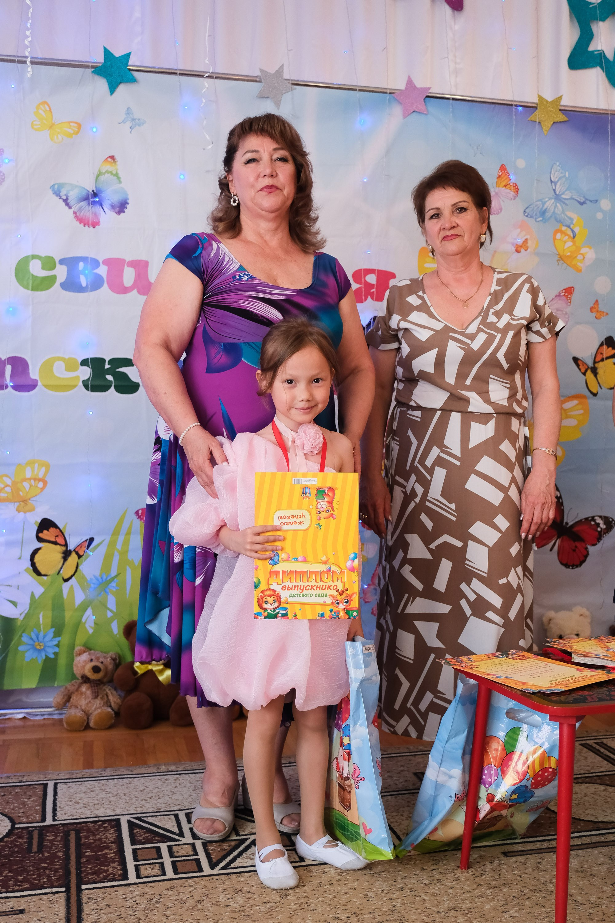 До свидания, детский сад!. Фотограф Анатолий Деникин